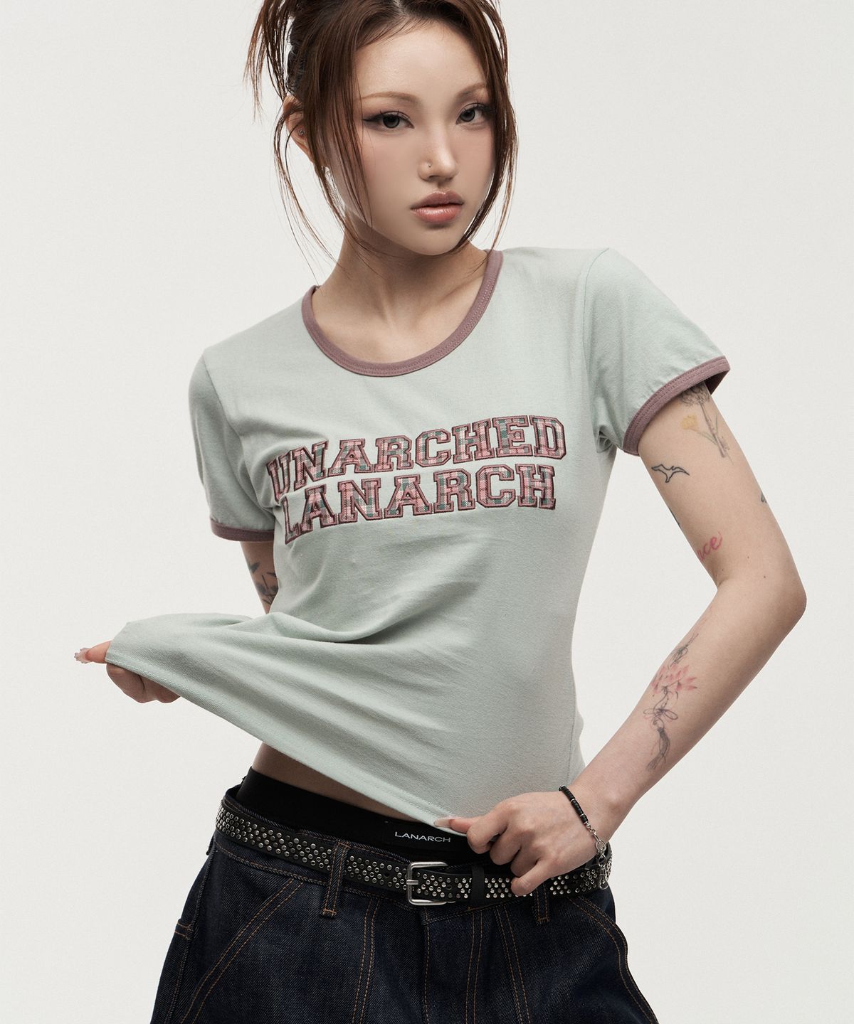랜 아카이브(LANARCHIVE) [0141] 레터링 아플리케 우먼 링거 티셔츠 - 더스티 민트