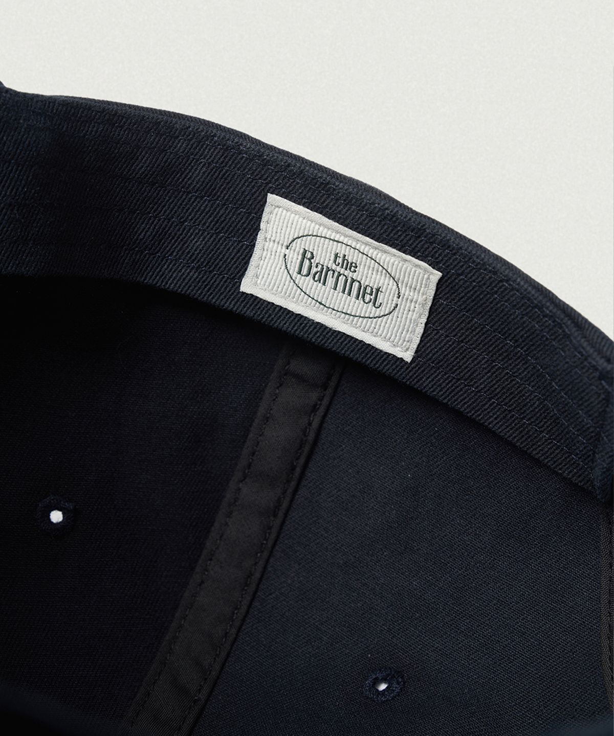 더바넷(THEBARNNET) Small Logo Ball Cap_Deep Navy