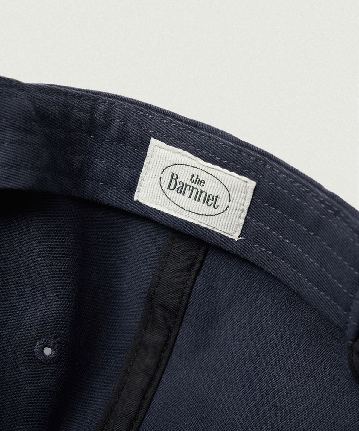더바넷(THEBARNNET) Small Logo Ball Cap_Navy