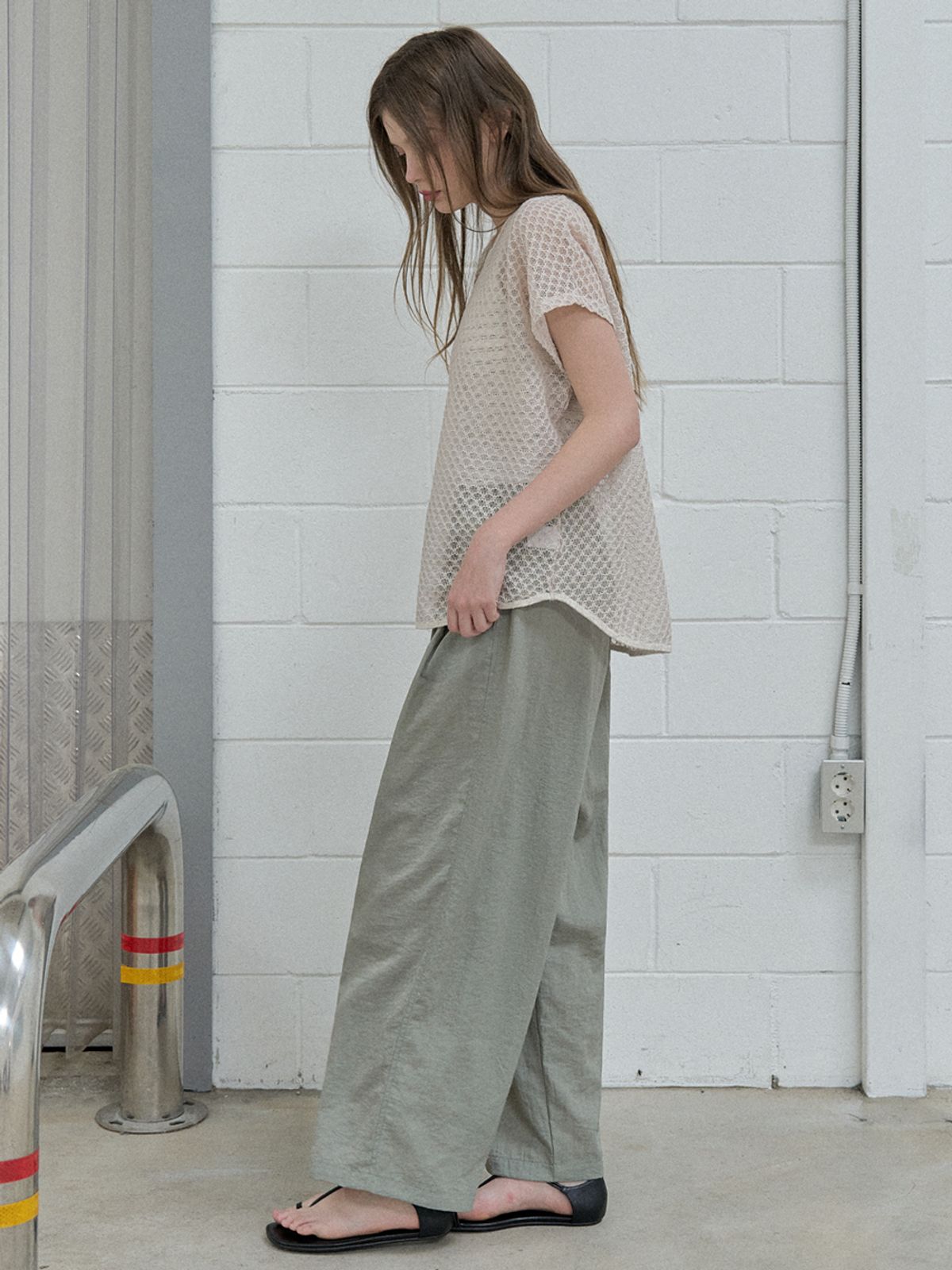 아방(AVANT-G) Poncho Oversized Knit - BEIGE