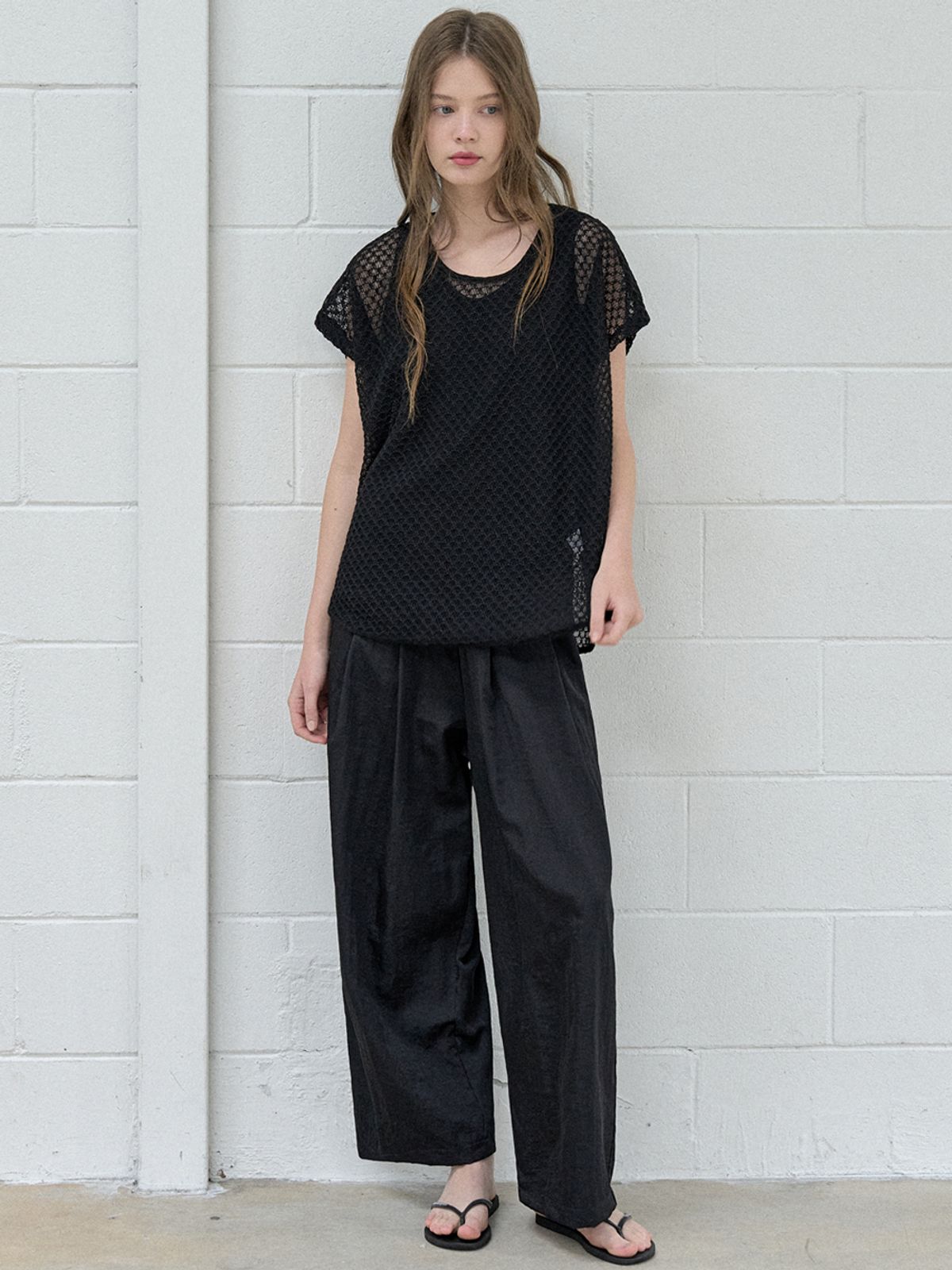 아방(AVANT-G) Poncho Oversized Knit - BLACK