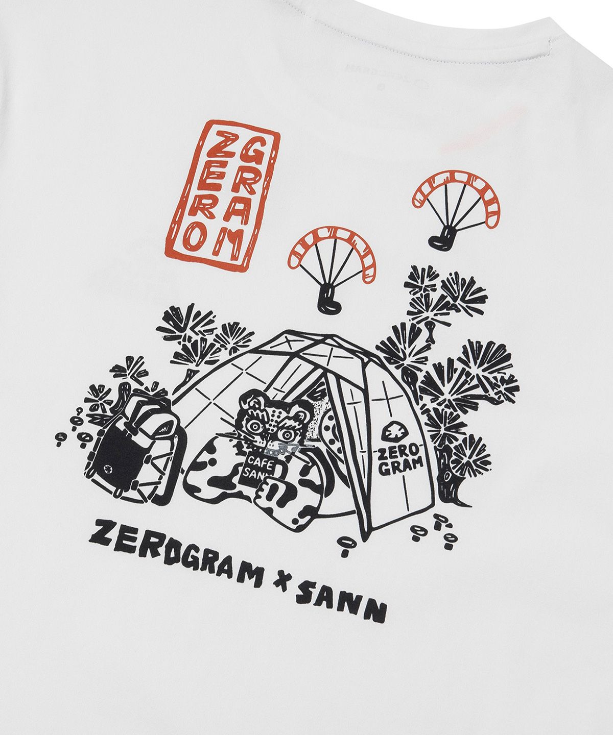 제로그램(ZEROGRAM) [ZEROGRAM X SANN] 타이거인더텐트 그래픽 티셔츠