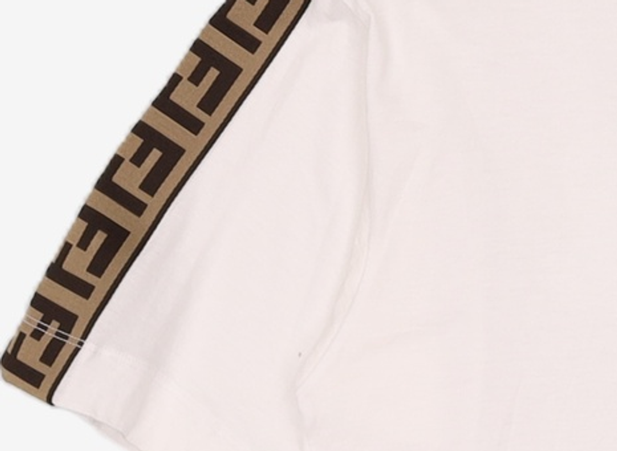 펜디(FENDI) 반소매 티셔츠 S