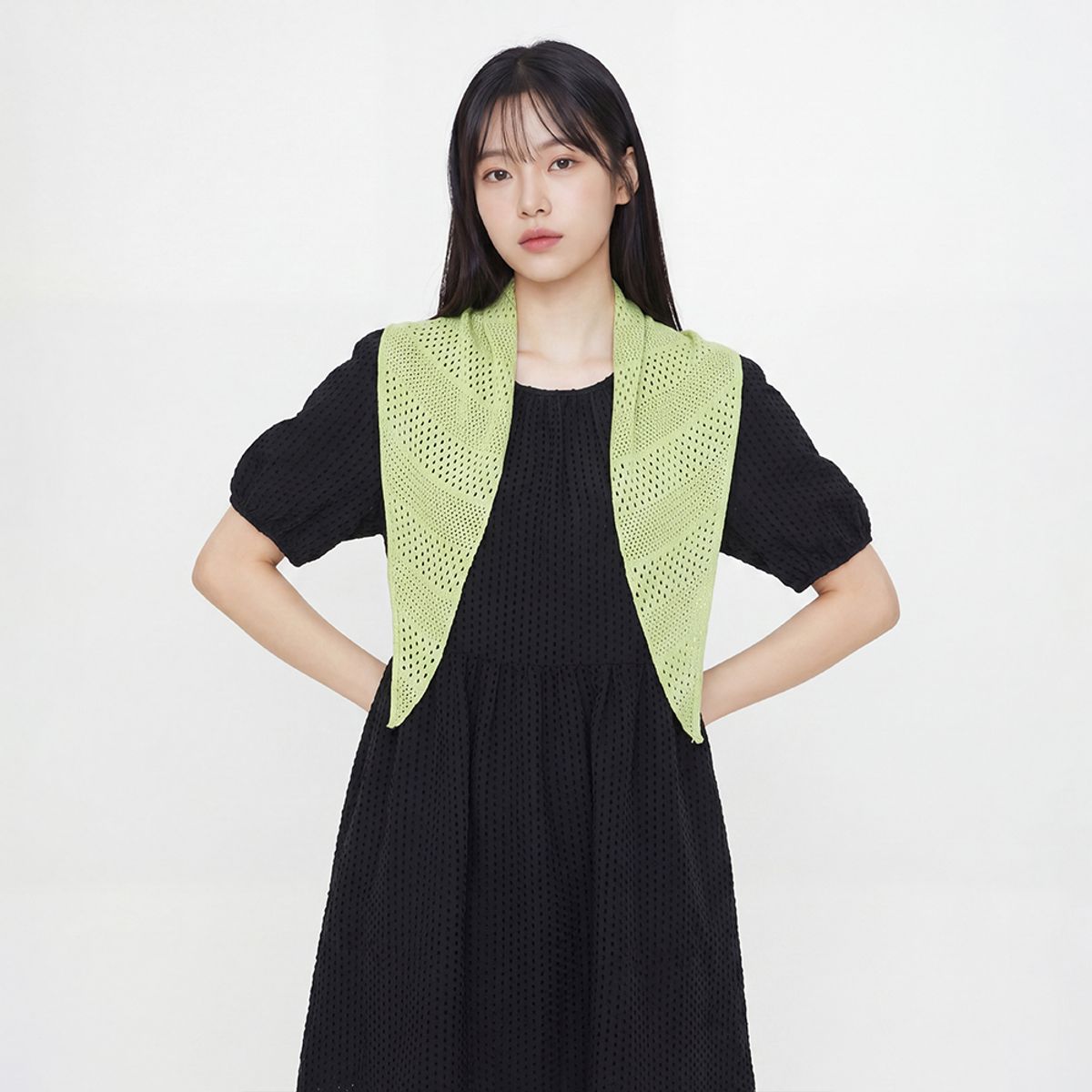 랩(LAP) 크로셰 펀칭 숄 스카프 AS7AM460