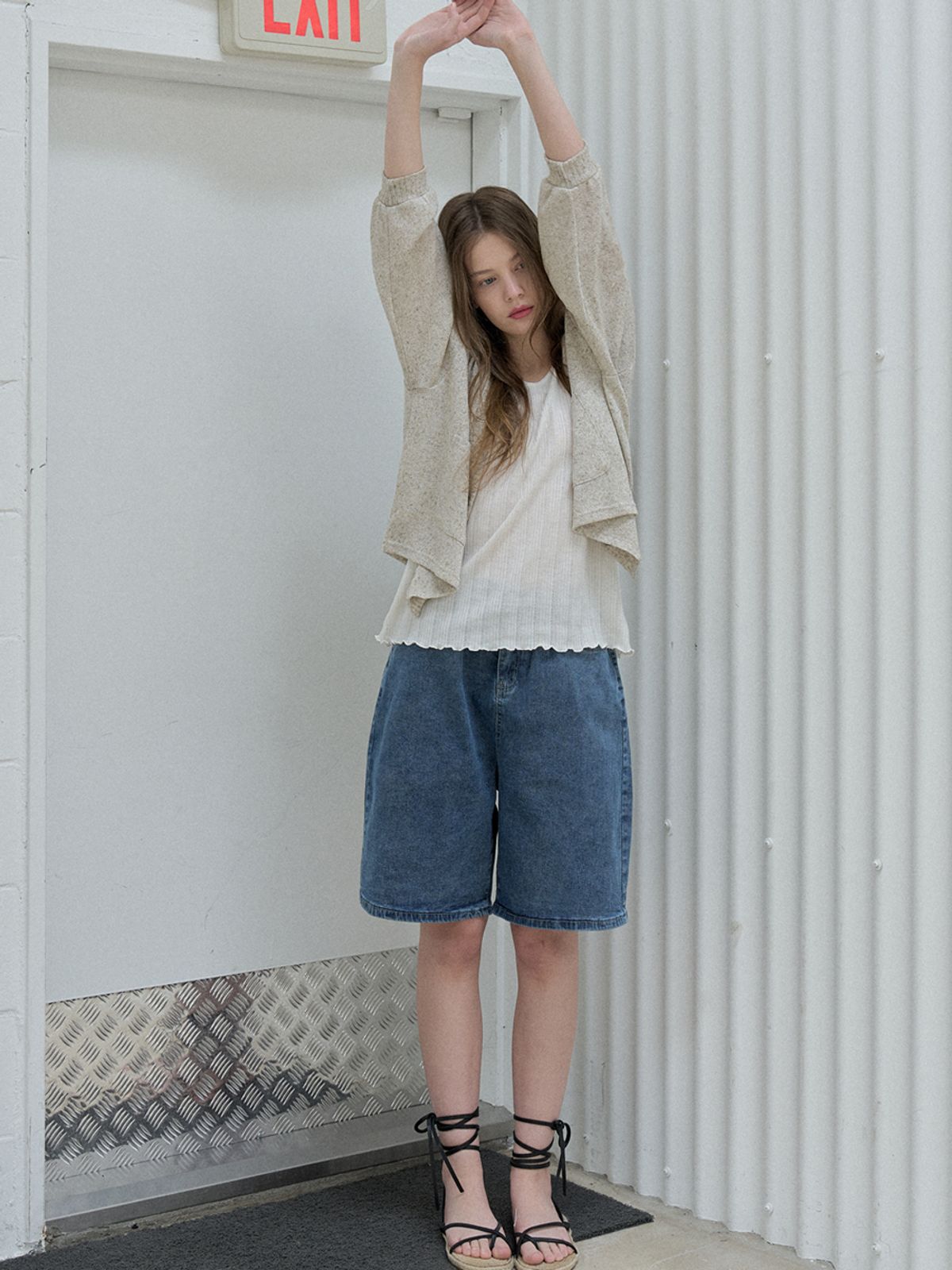 아방(AVANT-G) Knit Sleeveless Top - OATMEAL