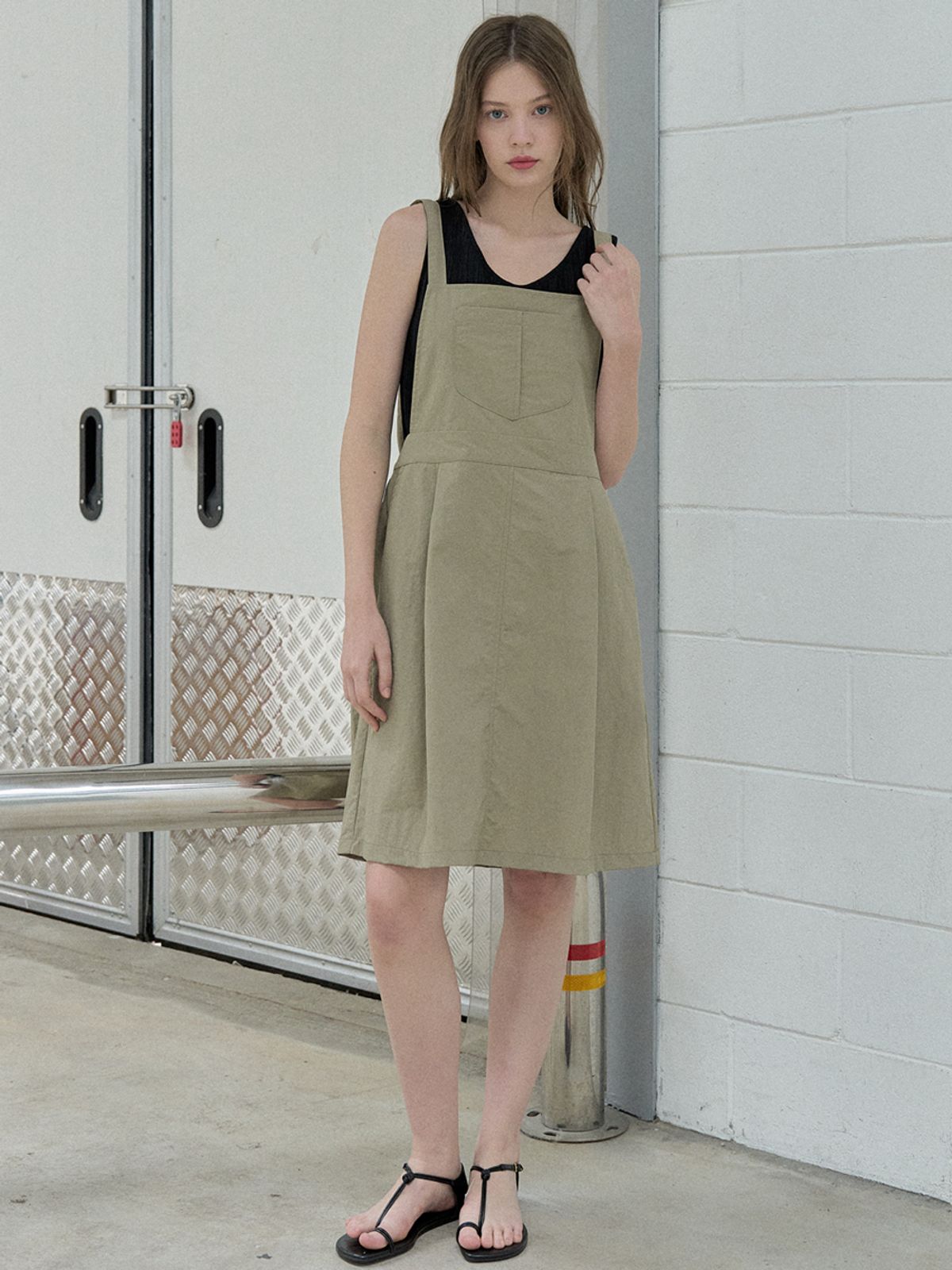 아방(AVANT-G) Suspender Nylon midi dress - BEIGE