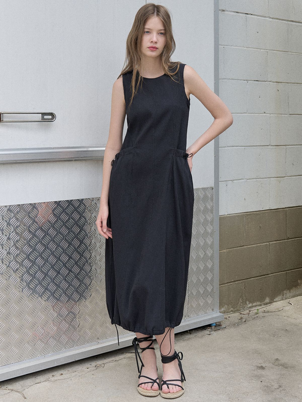 아방(AVANT-G) Seersucker Sleeveless Long Dress - BLACK