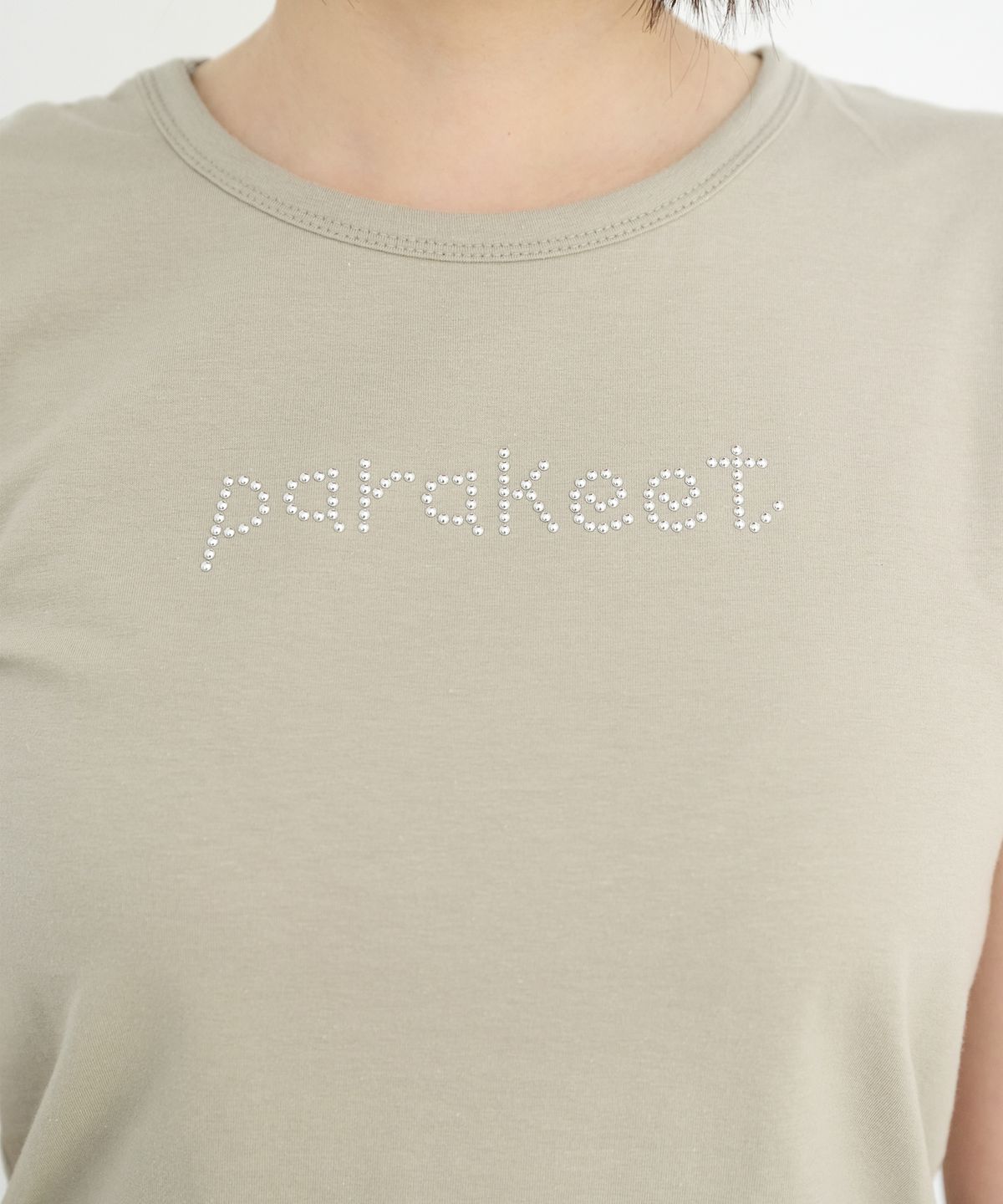 패러킷(PARAKEET) 글린트 레터링 티 (샌드 베이지)