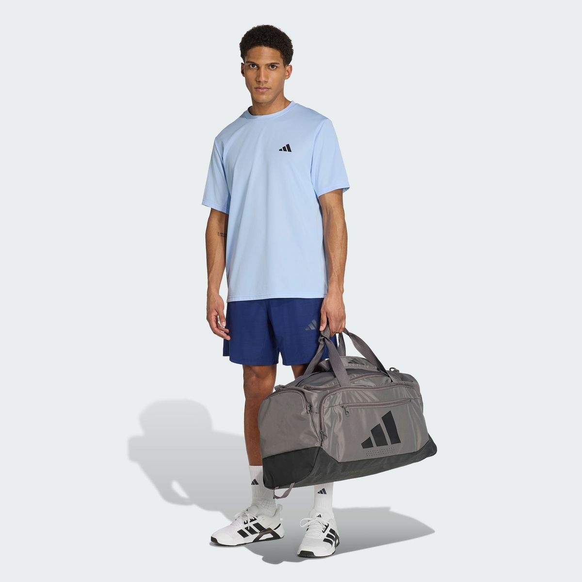 아디다스(ADIDAS) 워크아웃 에센셜 베이스 티셔츠 KV4013