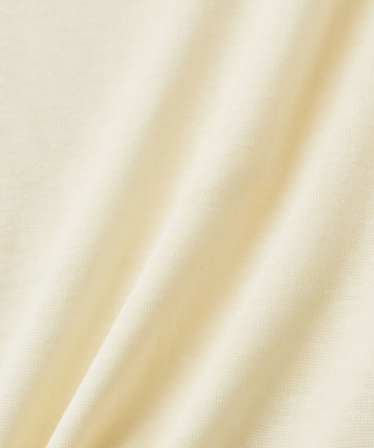 노이어 포 우먼(NOIRER FOR WOMAN) 실키 카울 슬리브리스 (버터크림)