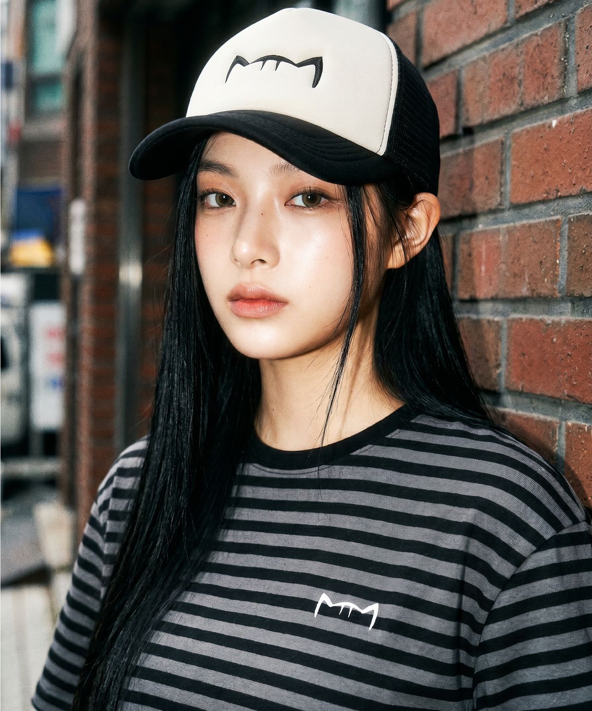 키키미미(KIKIMIMI) 시그니처 키티 메쉬 캡 (스톤/블랙)