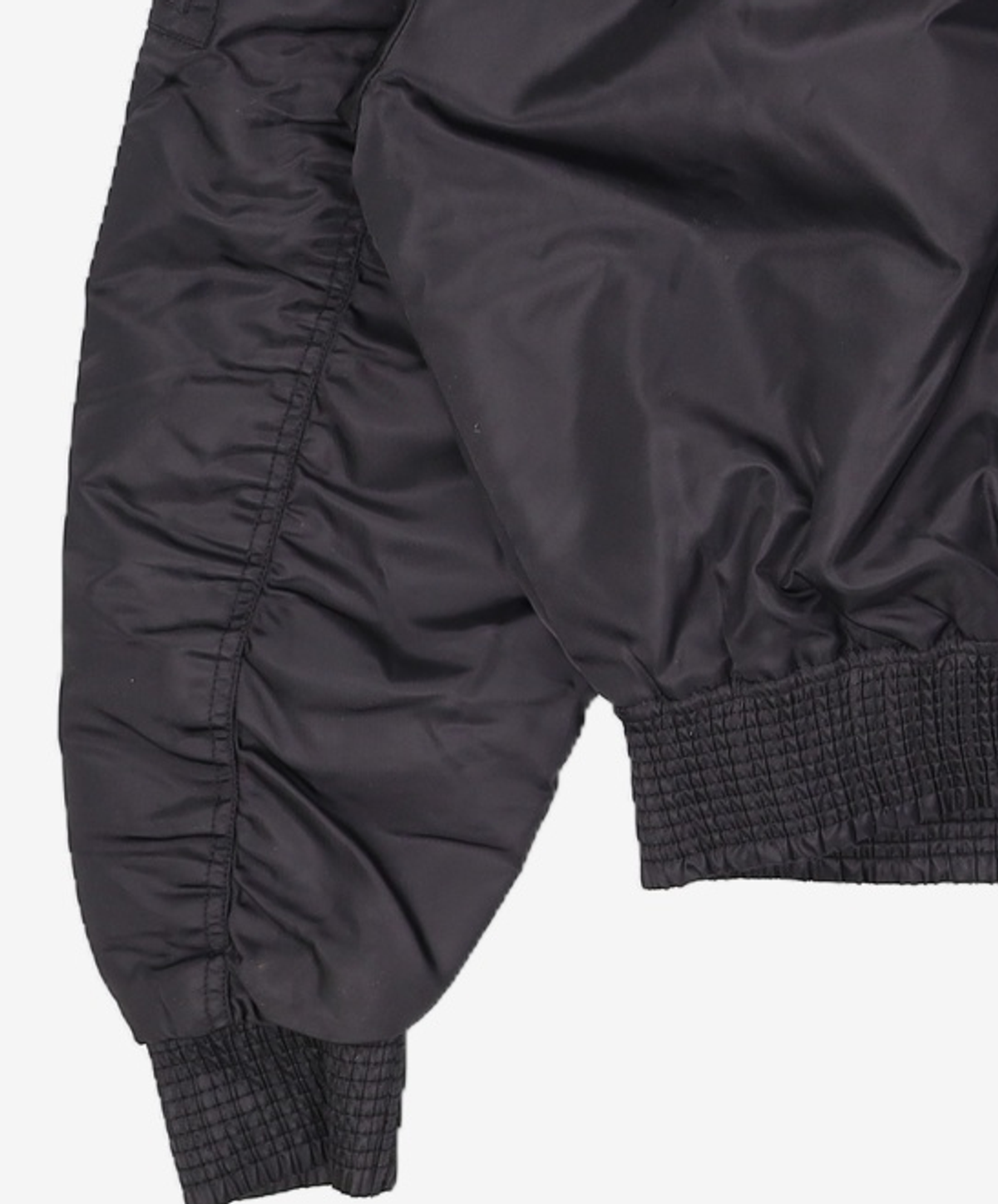 메종미네드(MAISON MINED) CRUSH BLACK SHIRRING MA-1 L