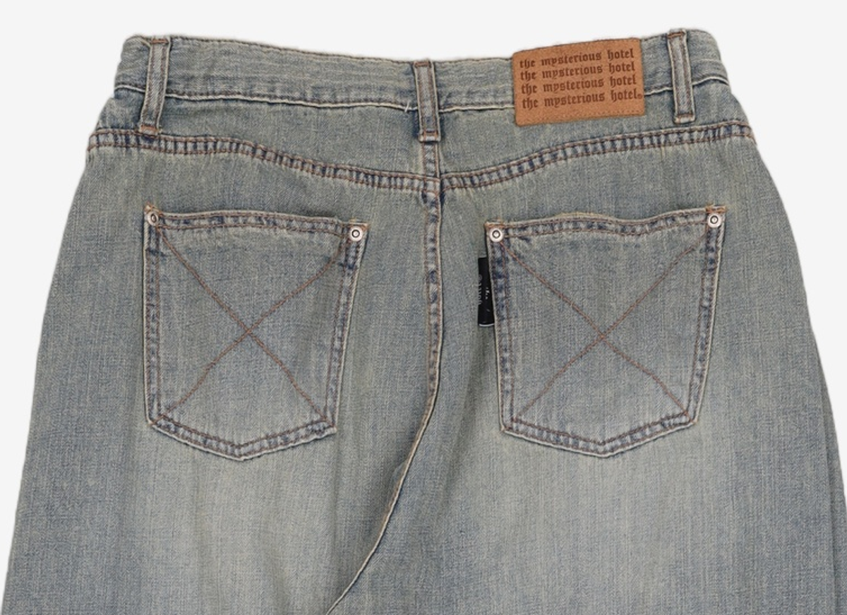 미스테리어스호텔(THE MYSTERIOUS HOTEL) LOGO STRAP JEANS 1