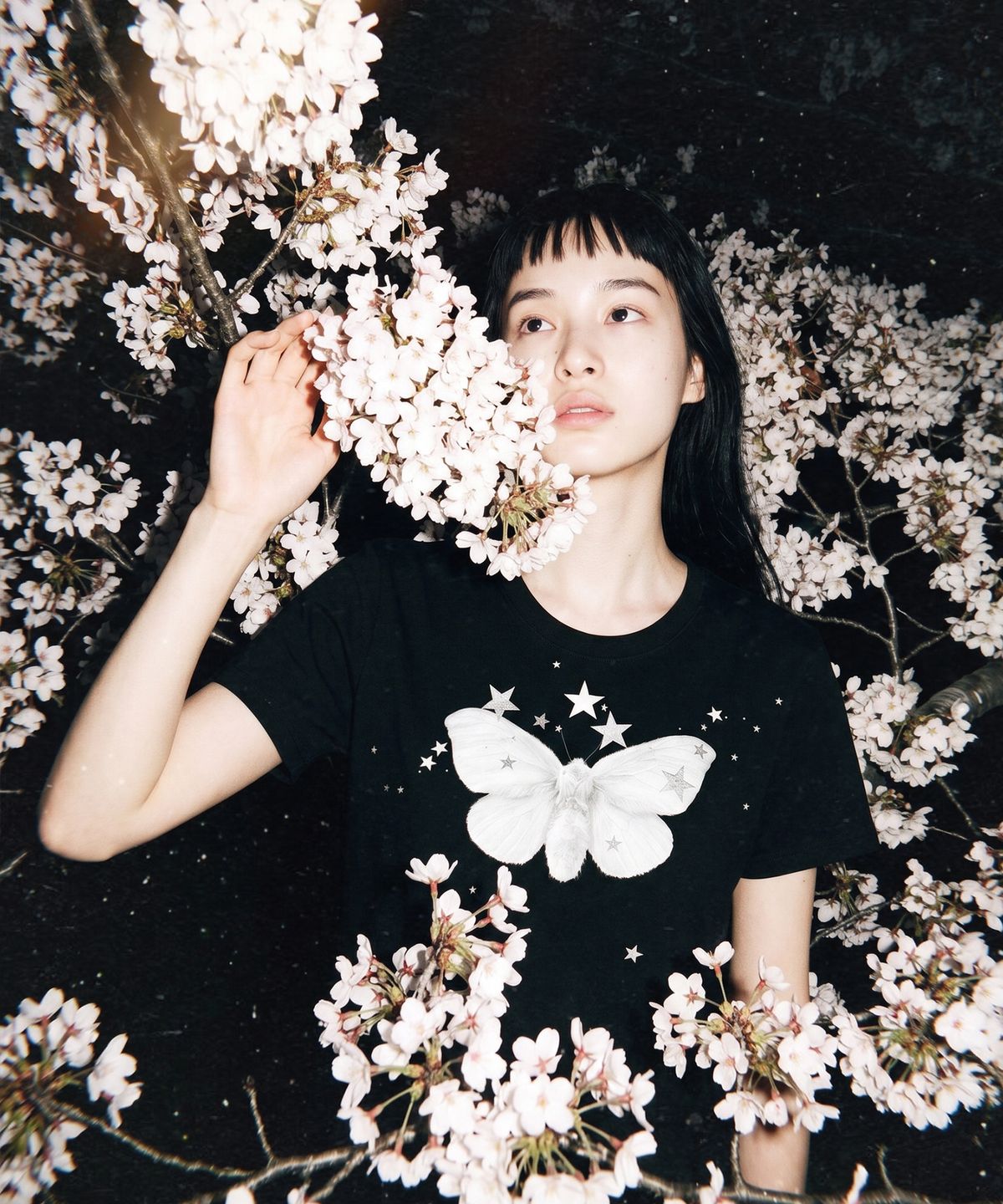 루바티(RUBATI) 드리밍 모스 스탠다드 티셔츠_블랙