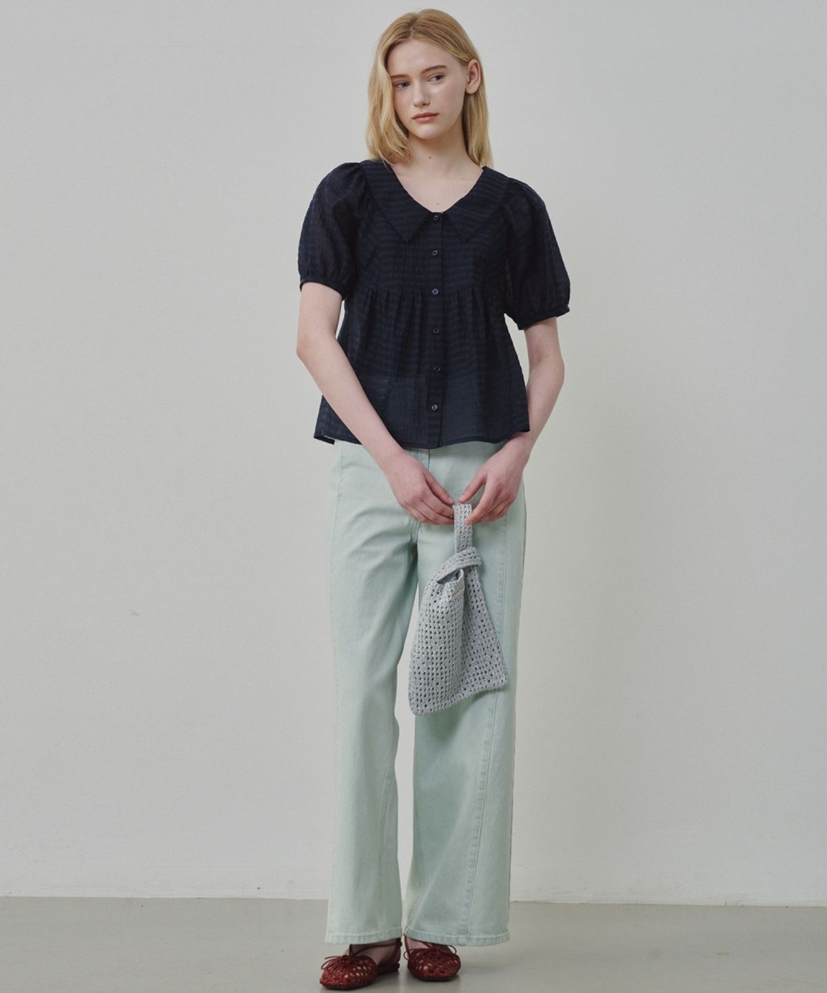 올리브 데 올리브(OLIVE DES OLIVE) 레더 스트랩 메탈릭 니트백 OE6MX4340