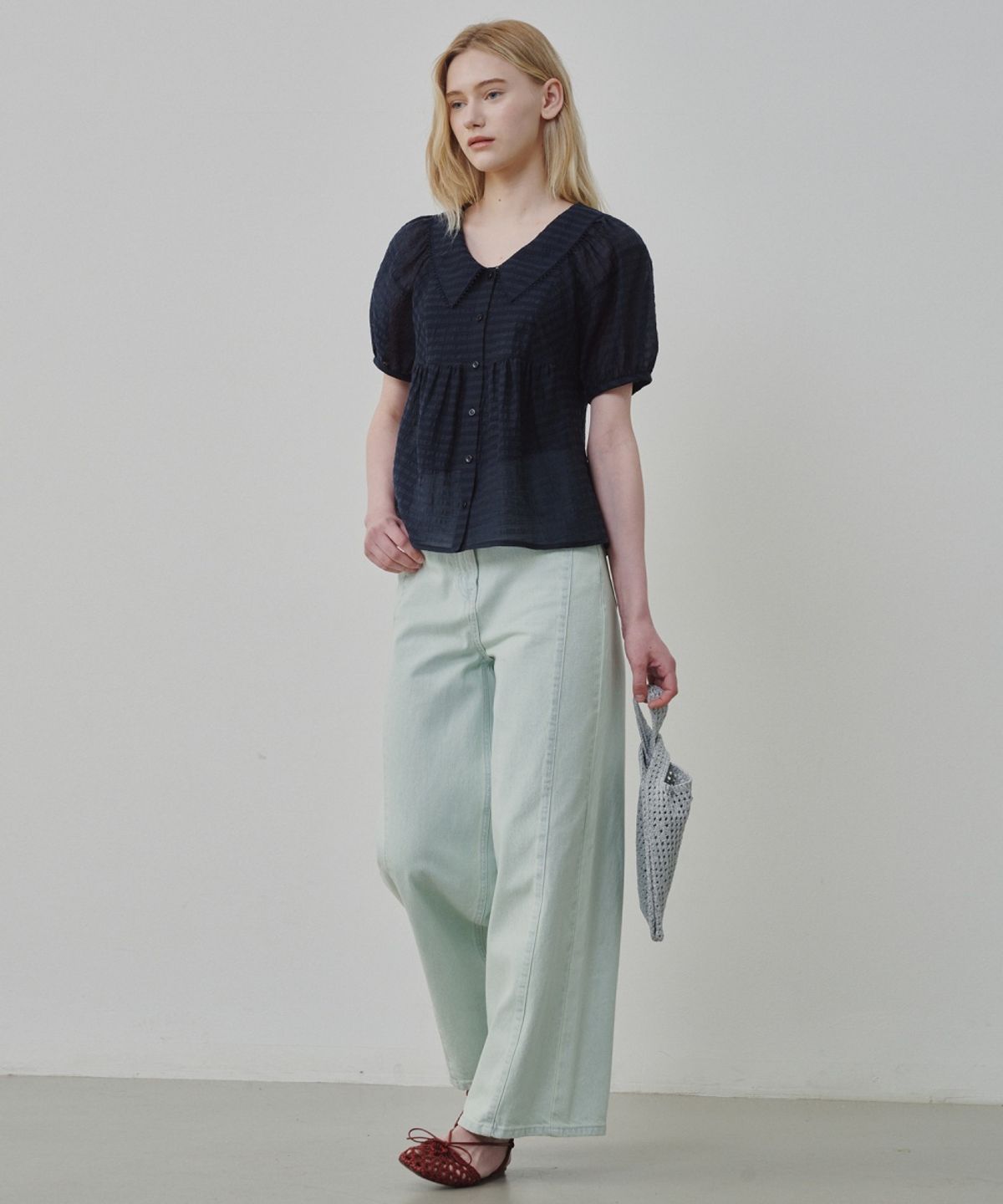 올리브 데 올리브(OLIVE DES OLIVE) 레더 스트랩 메탈릭 니트백 OE6MX4340