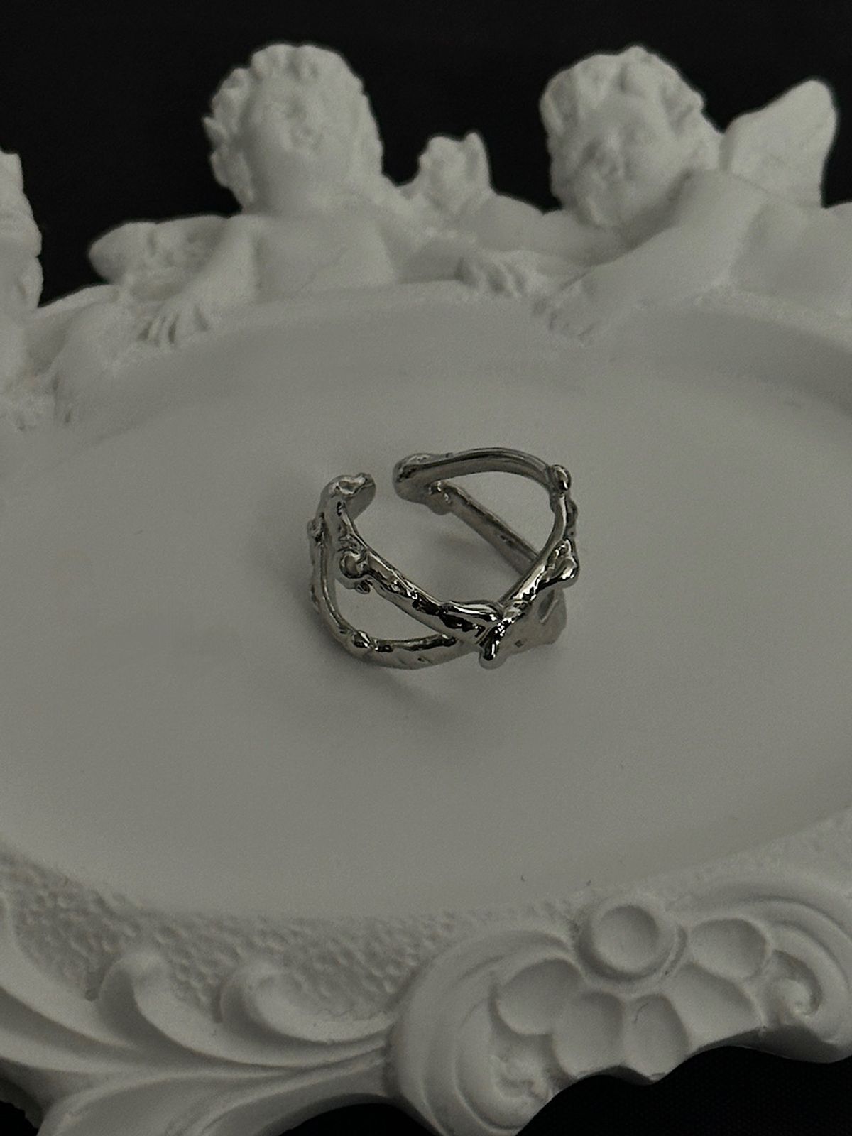 아포엠(APOEM) Pretzel Loop Open Ring