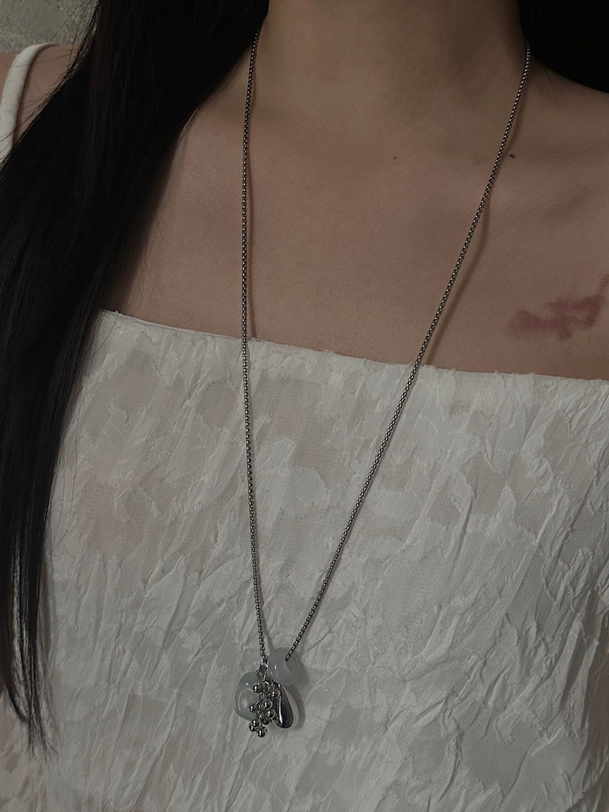 아포엠(APOEM) Silky Soda Drop Necklace