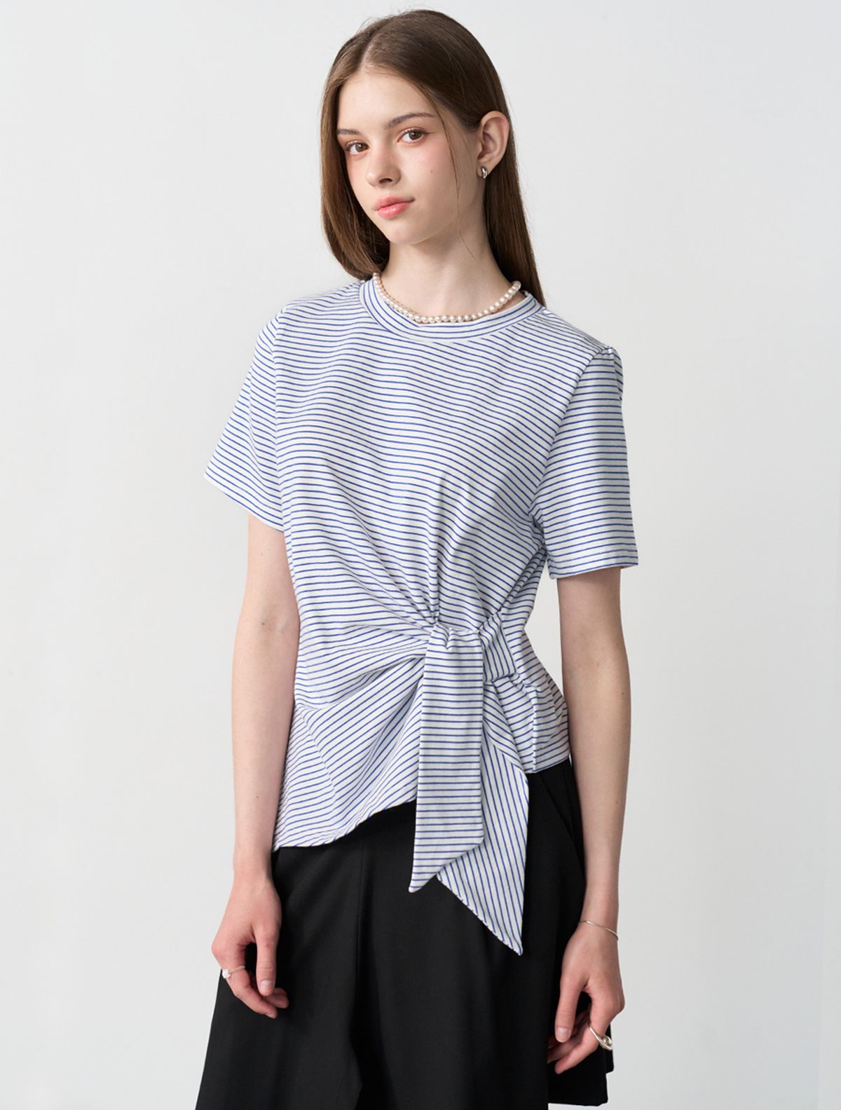 르이엘(LE YIEL) Asymmetric Stripe T-Shirt_Blue 비대칭 스트라이프 티셔츠_블루