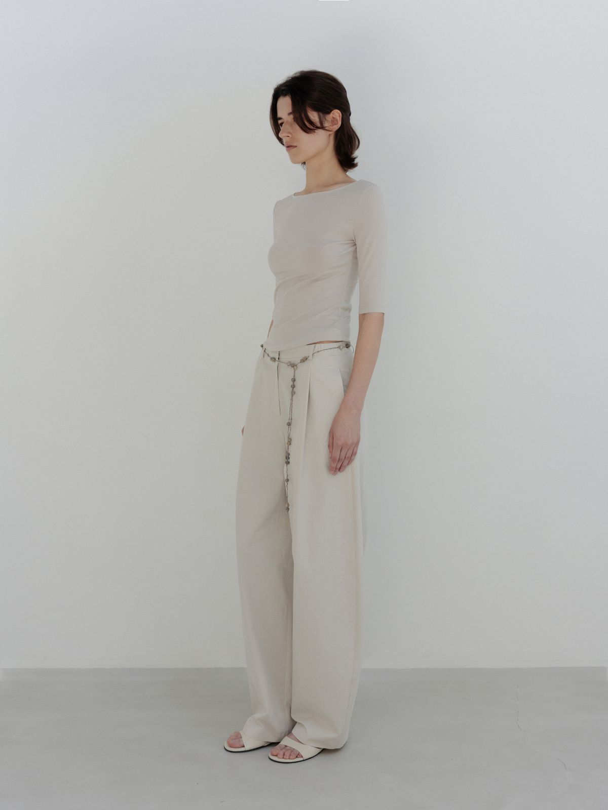 모이아(MOIA) backless cotton t-shirt (mist beige)