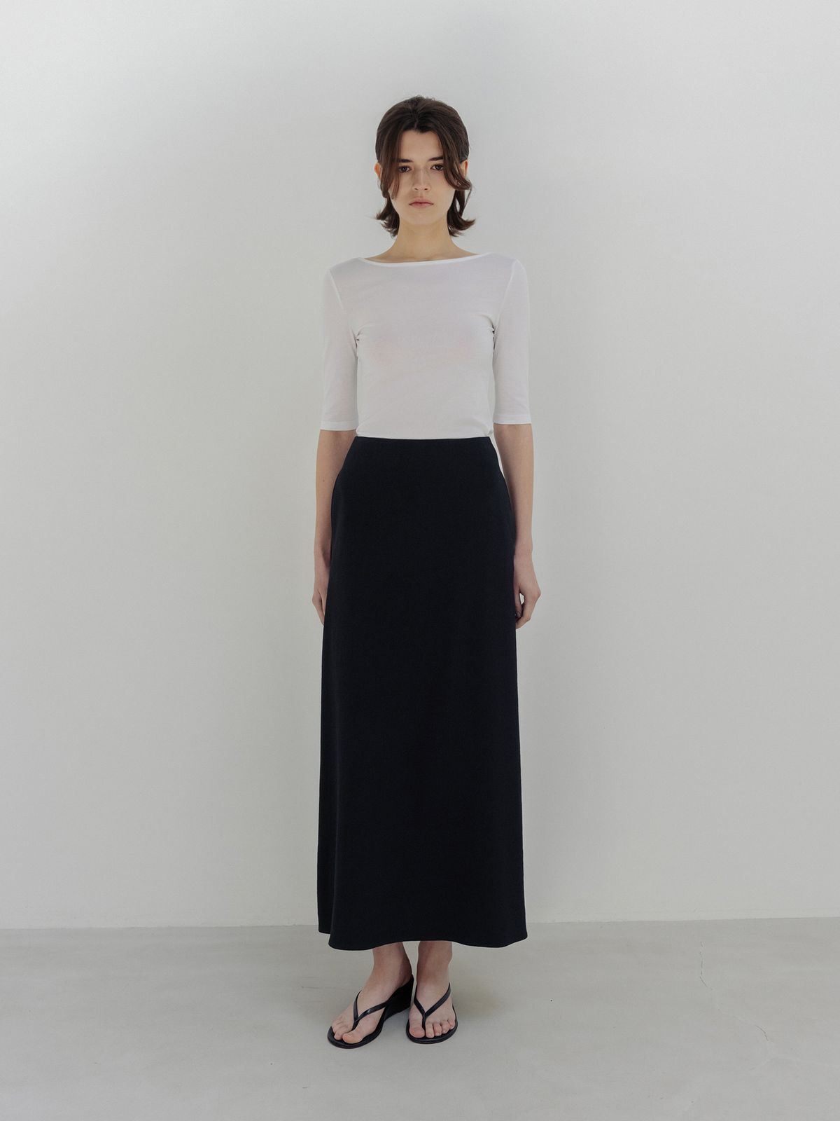 모이아(MOIA) backless cotton t-shirt (white)