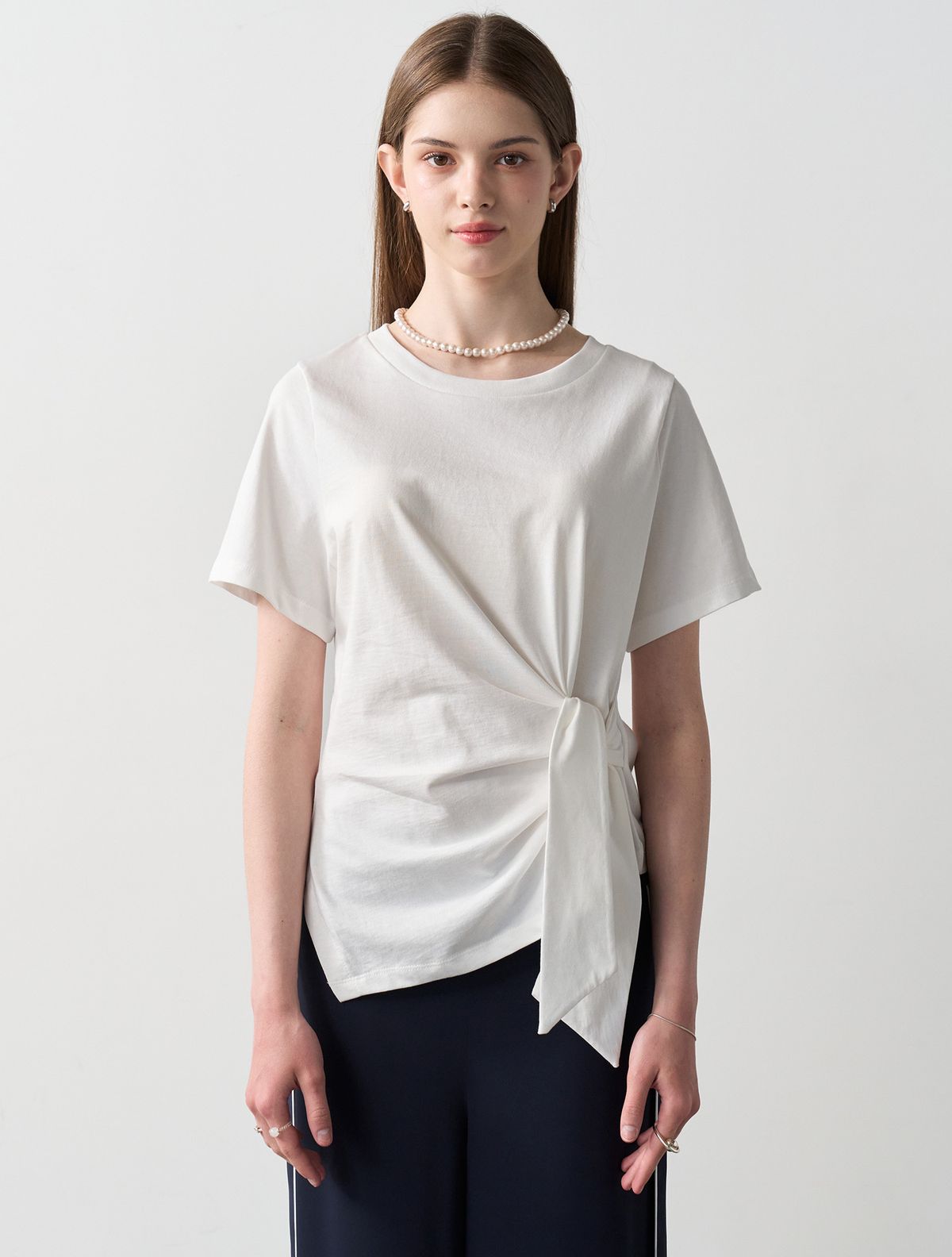 르이엘(LE YIEL) Asymmetric T-Shirt_White 비대칭 티셔츠_화이트