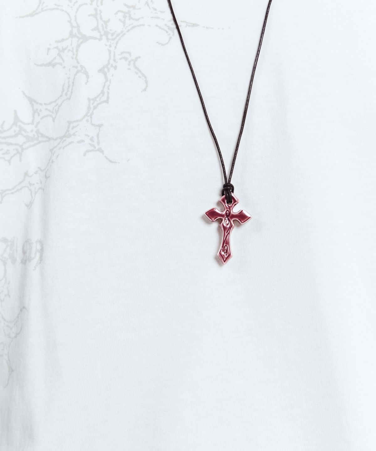 아캄(AAKAM) Ceramic CROS2 Necklace (Red)