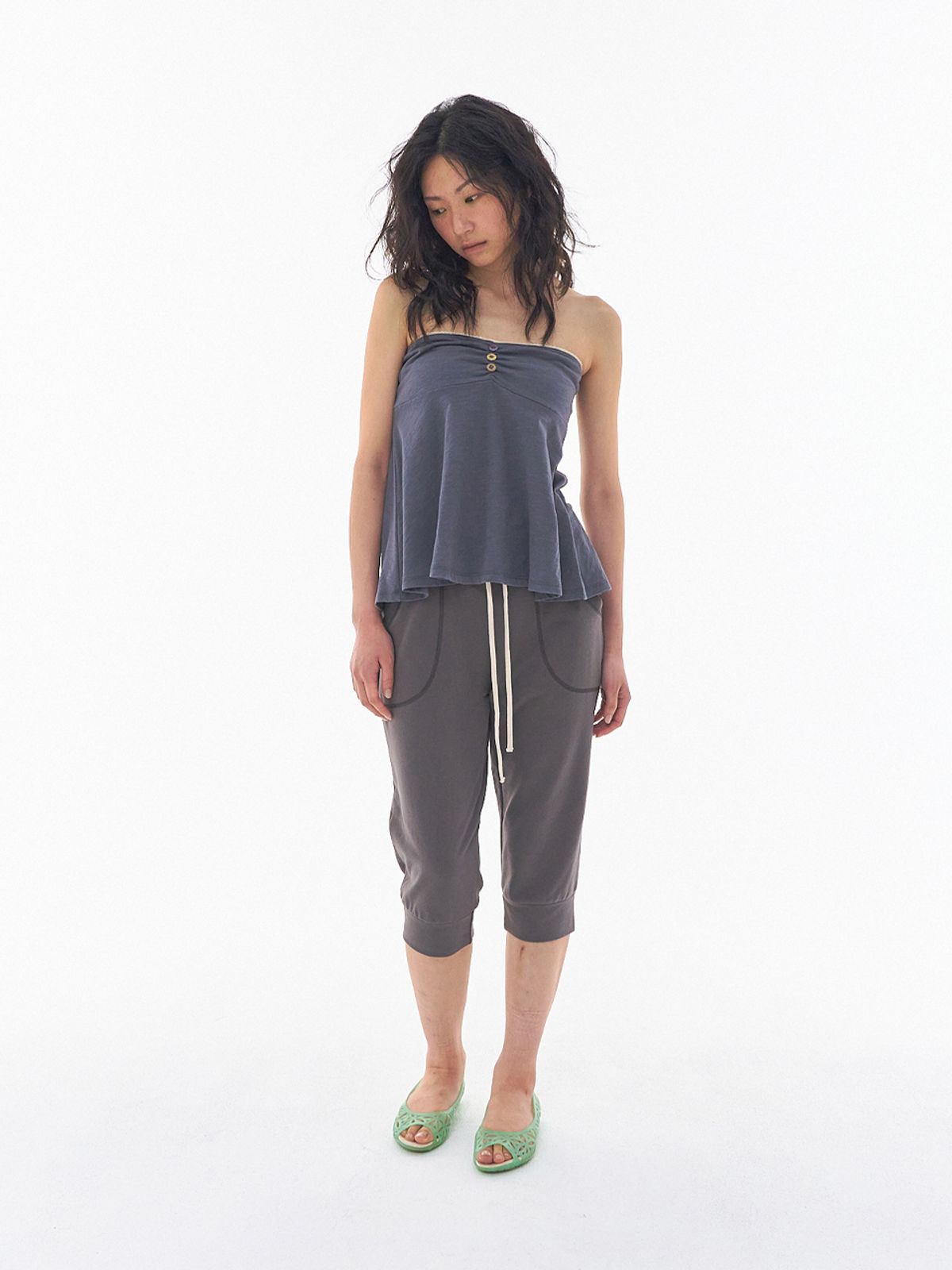 익스파이어드걸(EXPIRED GIRL) Easy Cropped Pants Charcoal
