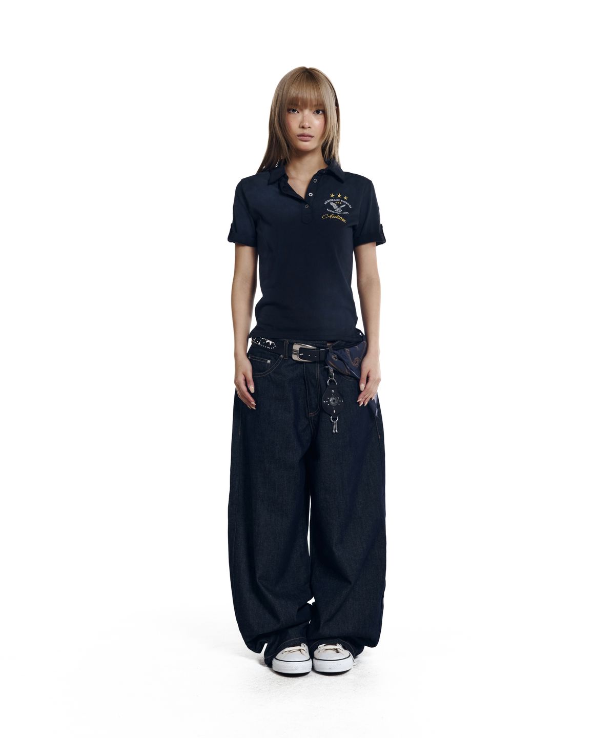 아캄(AAKAM) Leather Label Denim Pants (Blue)