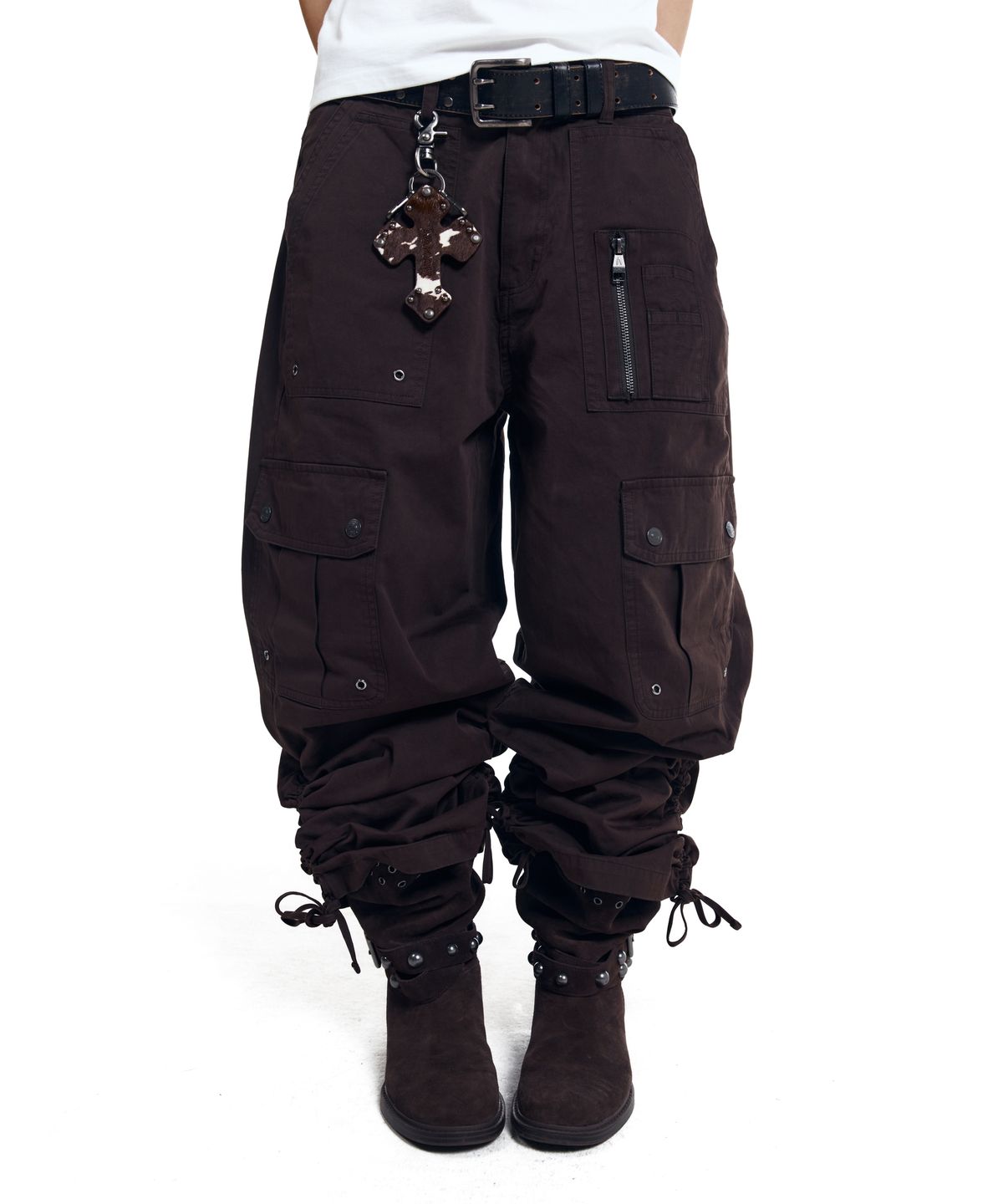 아캄(AAKAM) Shirring Utility Cargo Pants (Brown)