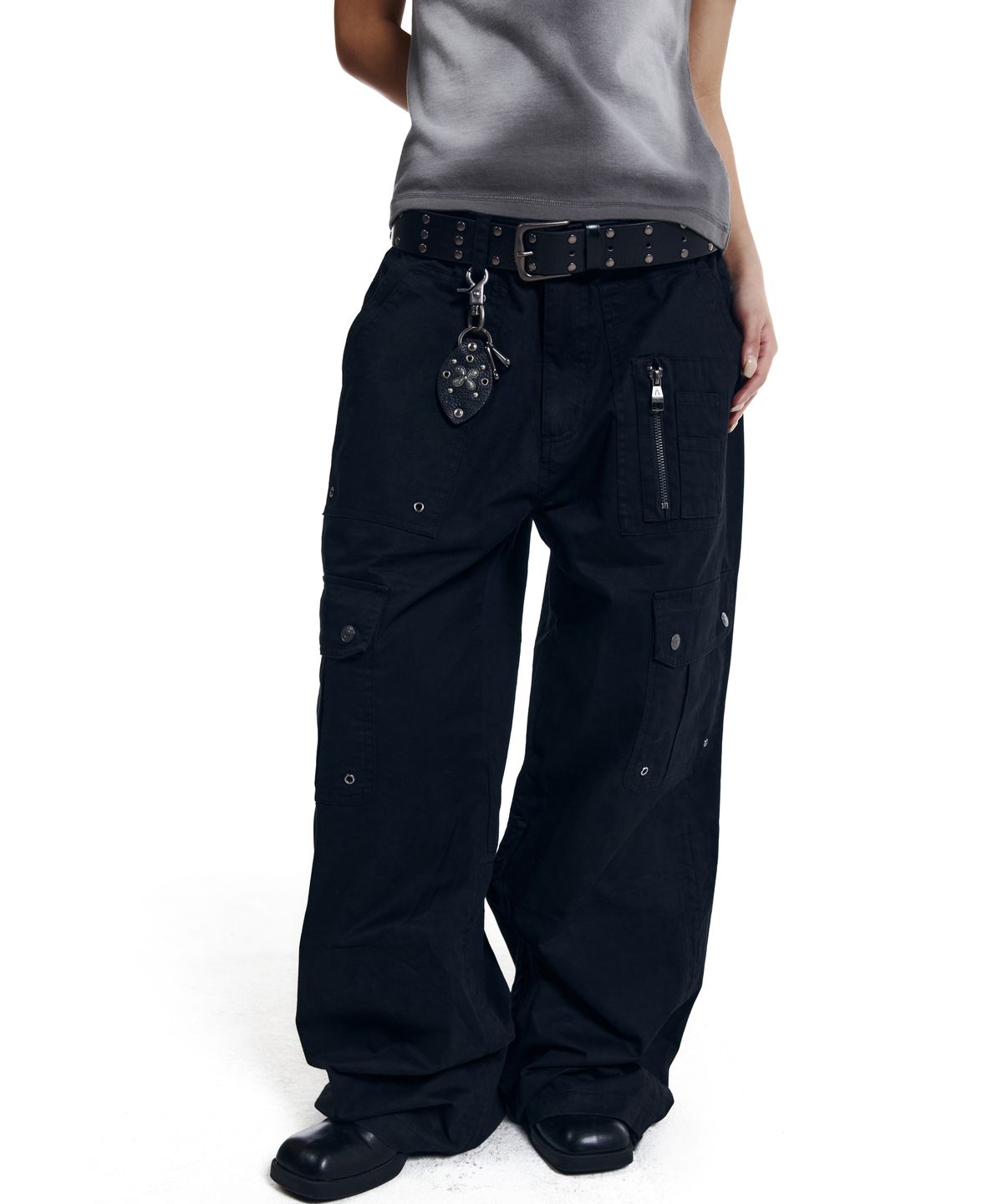 아캄(AAKAM) Shirring Utility Cargo Pants (Black)