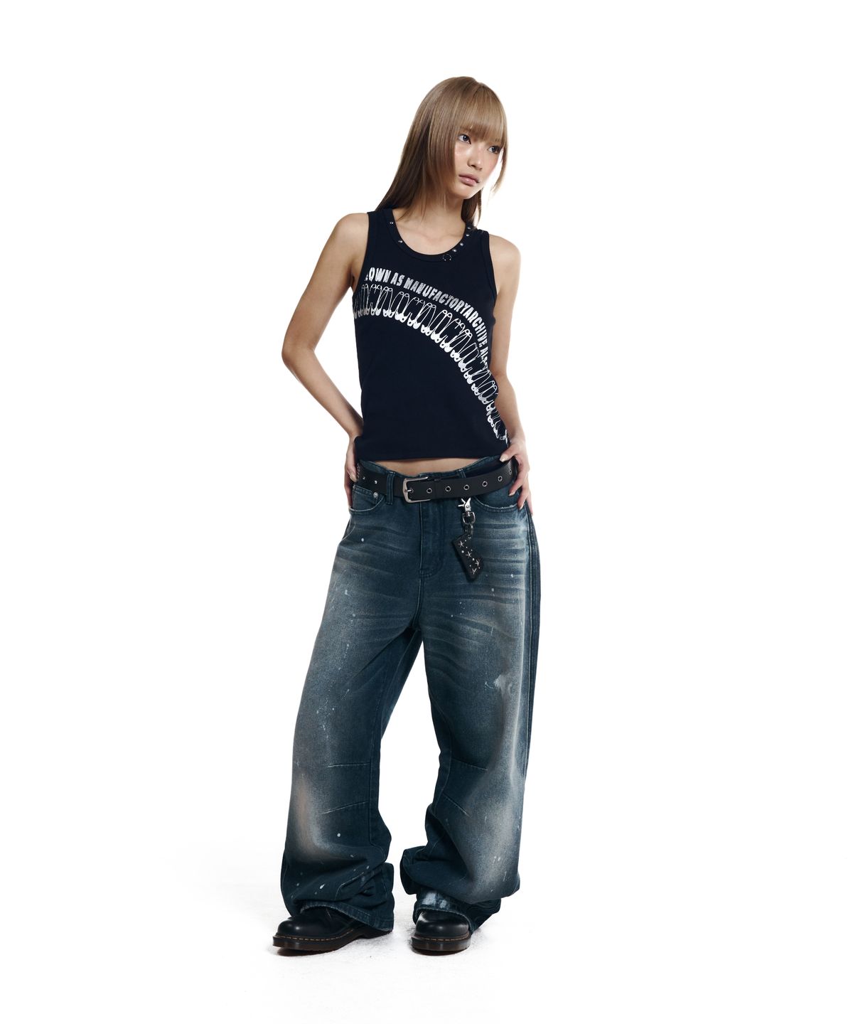 아캄(AAKAM) Safety Pin Sleeveless (Black)