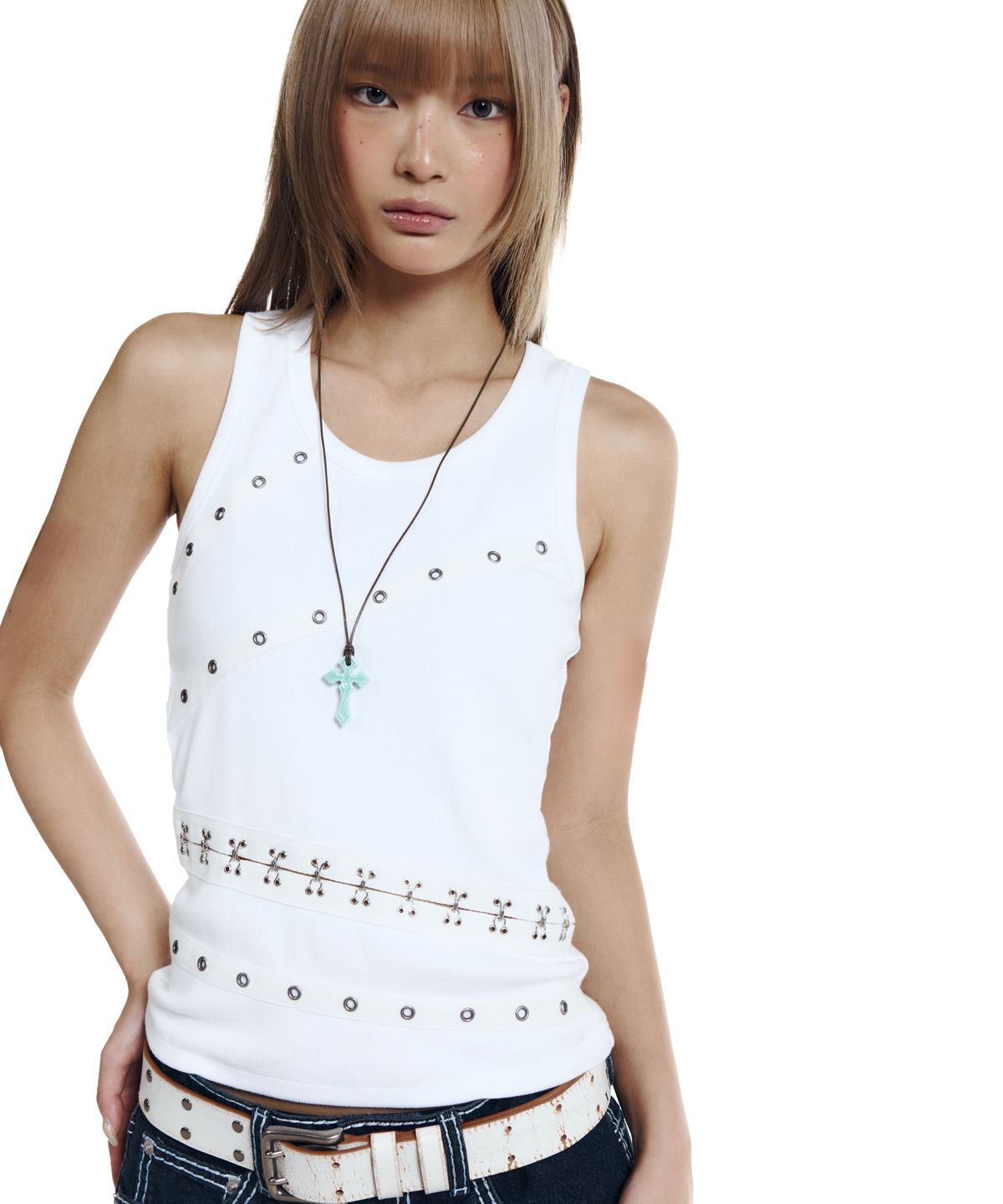 아캄(AAKAM) Metal Piercing Sleeveless (White)