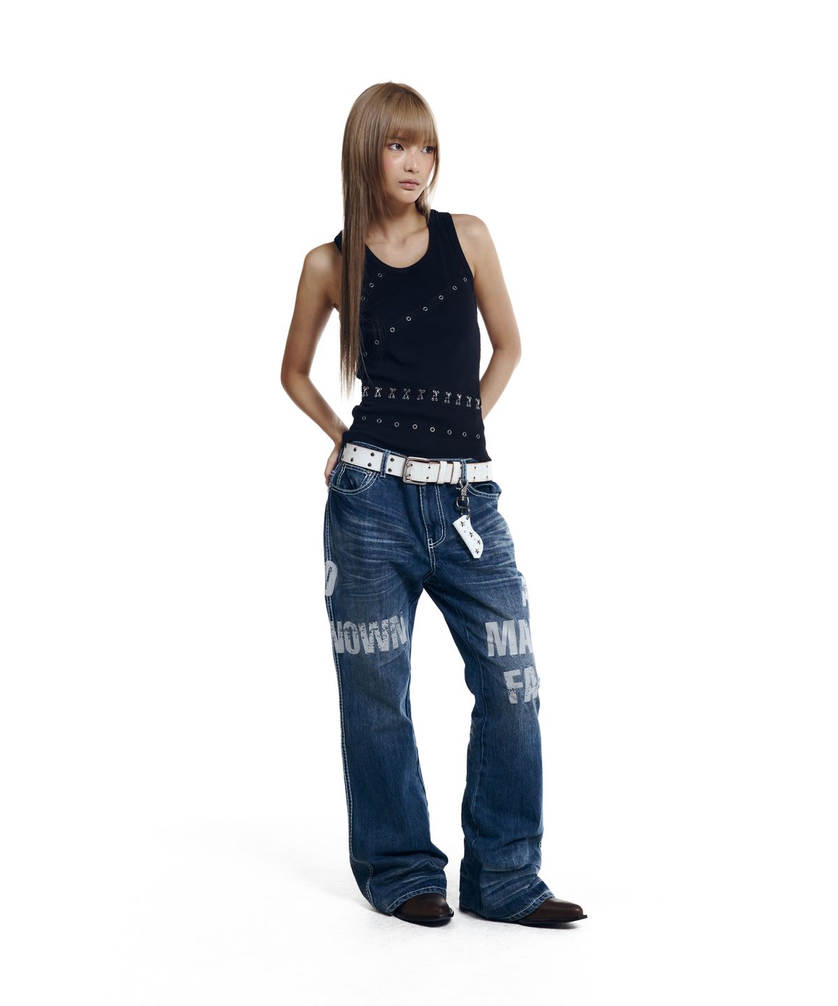 아캄(AAKAM) Metal Piercing Sleeveless (Black)