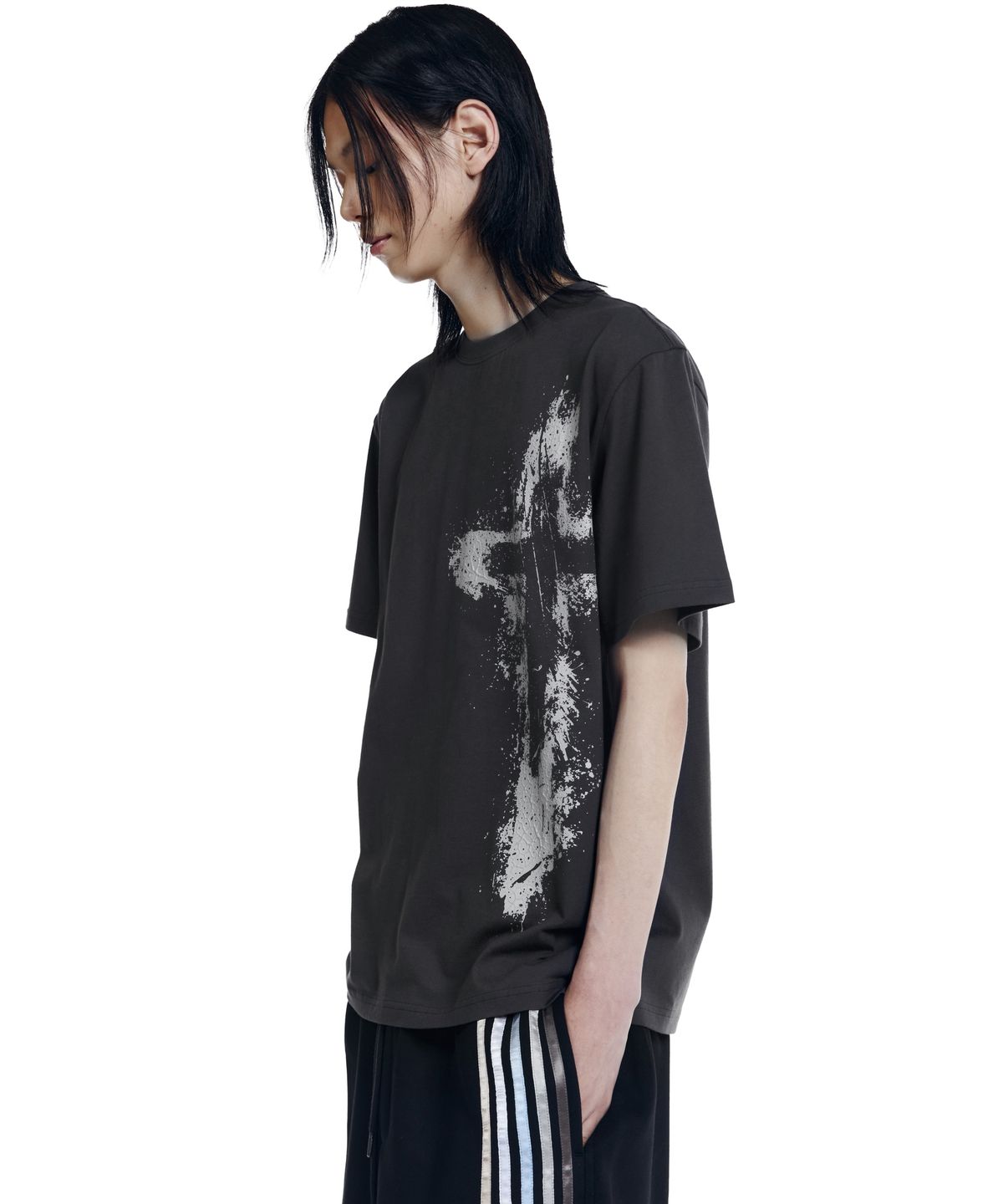 아캄(AAKAM) Splatter Painted CROS2 Half Top (Charcoal)