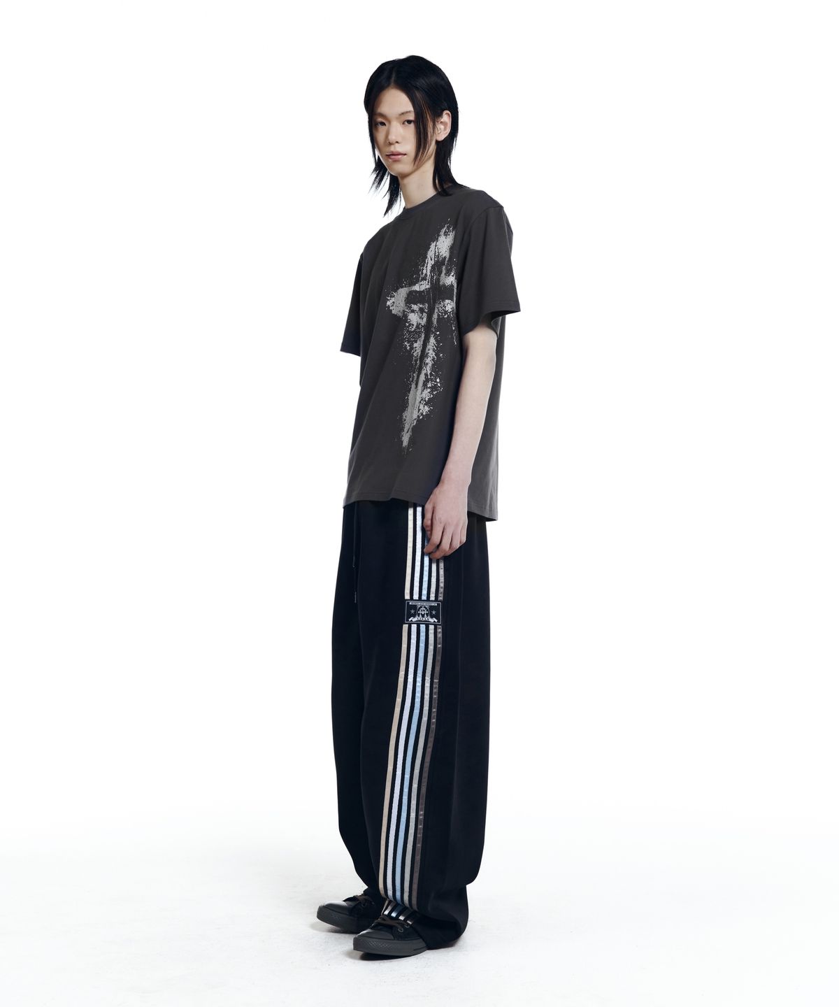 아캄(AAKAM) Splatter Painted CROS2 Half Top (Charcoal)