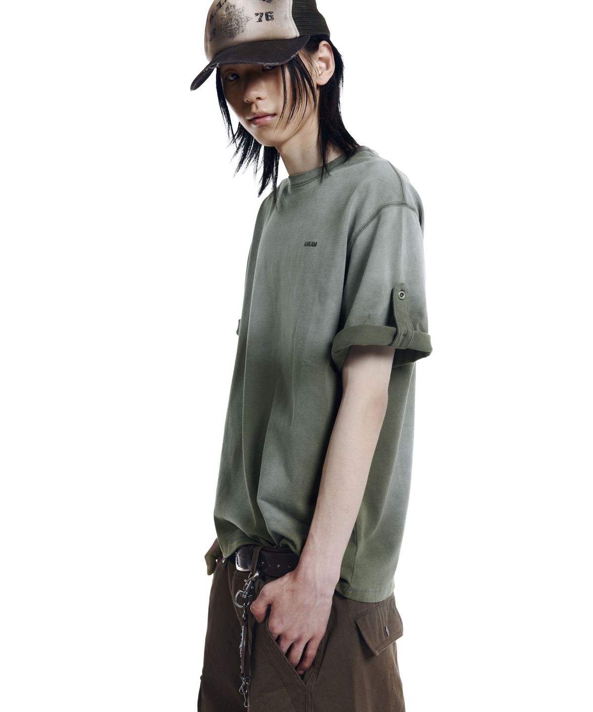 아캄(AAKAM) Dirty Mist Roll-up Half Top (Khaki)
