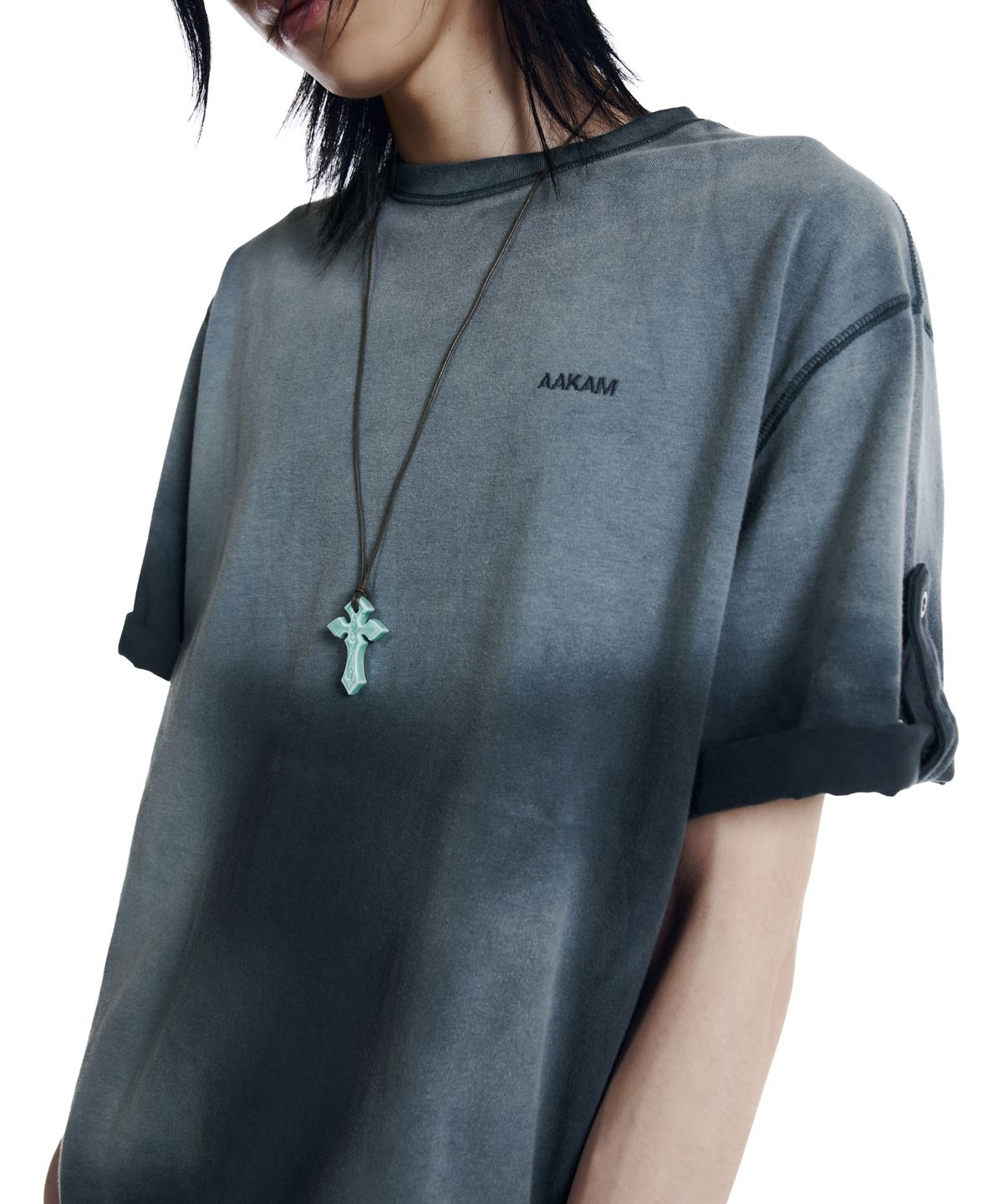 아캄(AAKAM) Dirty Mist Roll-up Half Top (Navy)
