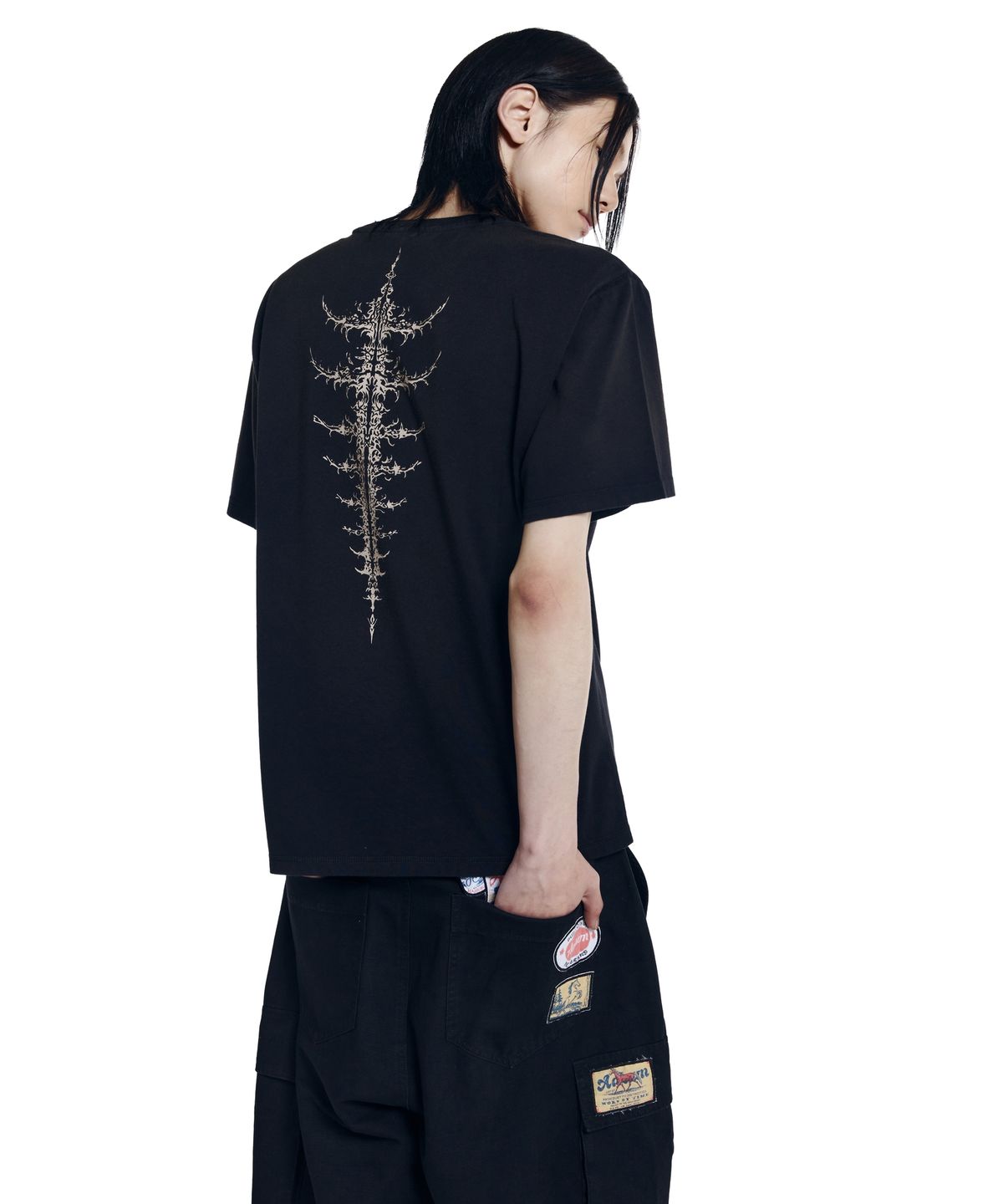 아캄(AAKAM) Dirty Spray Bone Half Top (Black)