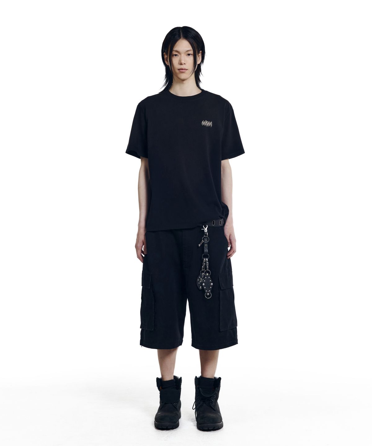 아캄(AAKAM) Dirty Spray Bone Half Top (Black)