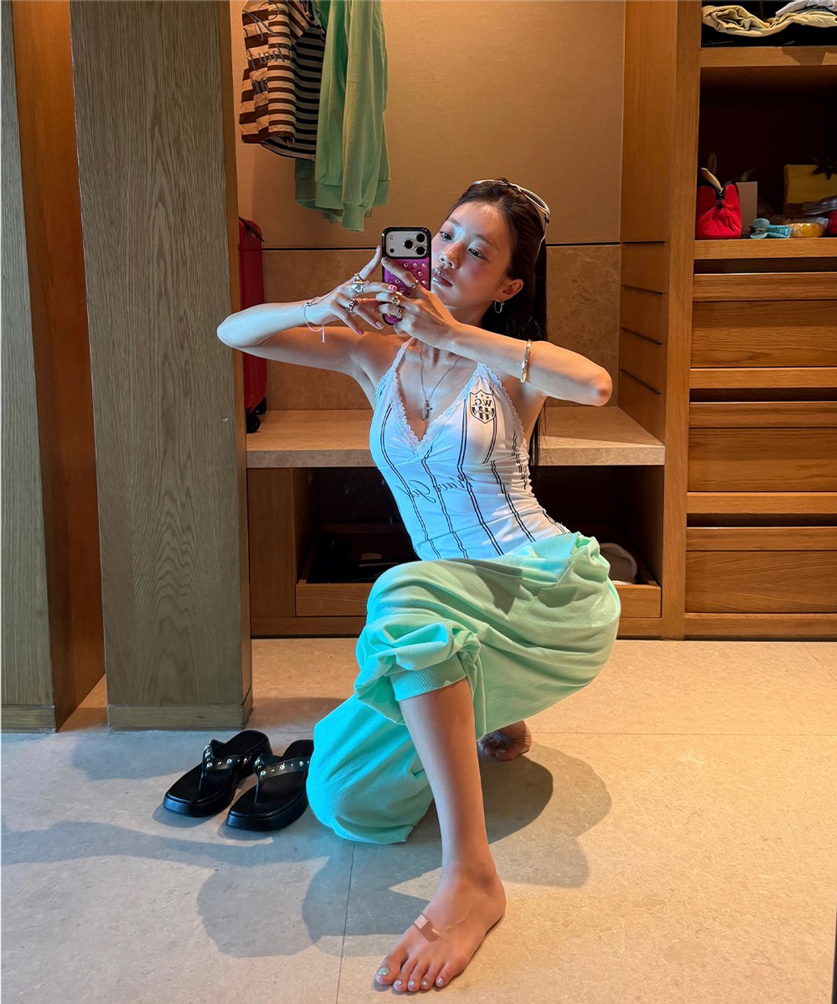 웨이브걸(WAVEGIRL) Soccer Lace Sleeveless Shirt (2COLOR)