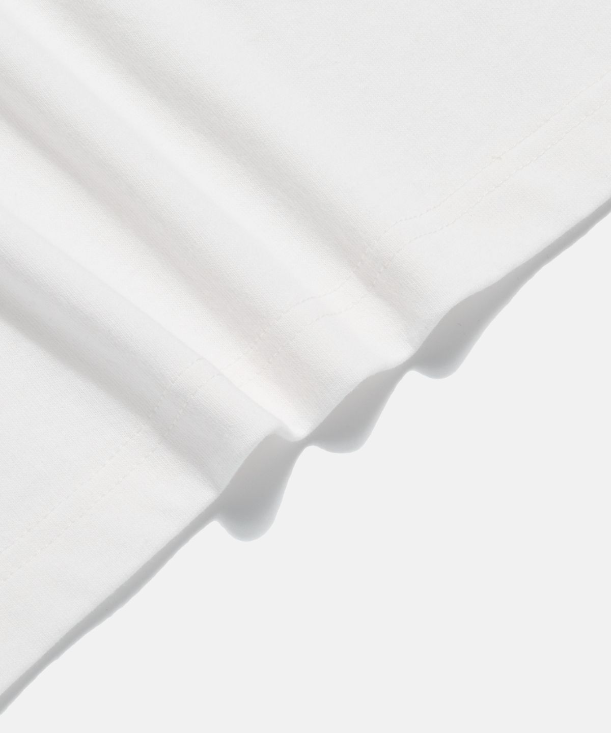 에스피오나지(ESPIONAGE) (Standard Fit) War Aint Over Tee Off White