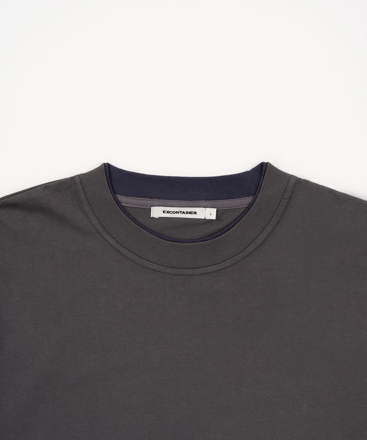 엑스컨테이너(EXCONTAINER) 체크 레이어드 크롭 하프 티셔츠 (CHARCOAL)