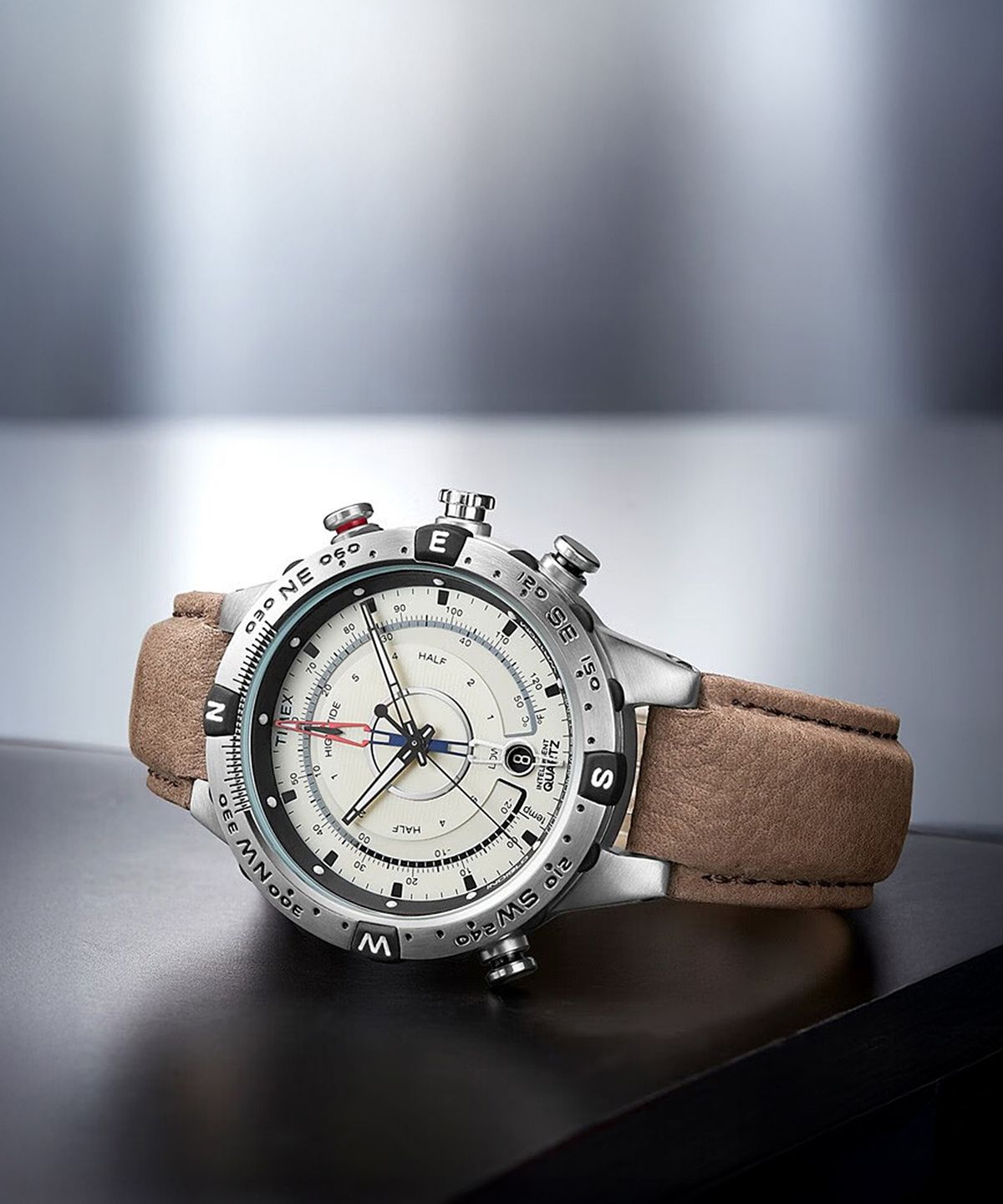 타이맥스(TIMEX) 익스페디션 노스 조수 온도 나침반 브라운 가죽시계 45mm