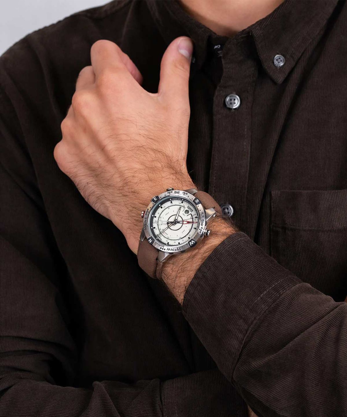 타이맥스(TIMEX) 익스페디션 노스 조수 온도 나침반 브라운 가죽시계 45mm