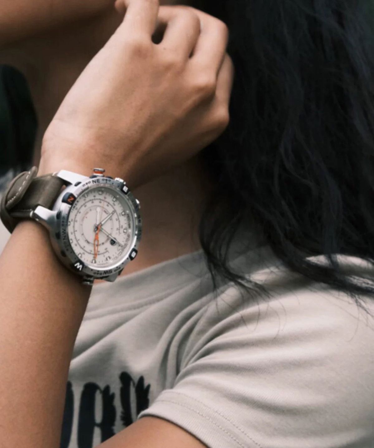 타이맥스(TIMEX) 익스페디션 노스 조수 온도 나침반 브라운 가죽시계 45mm
