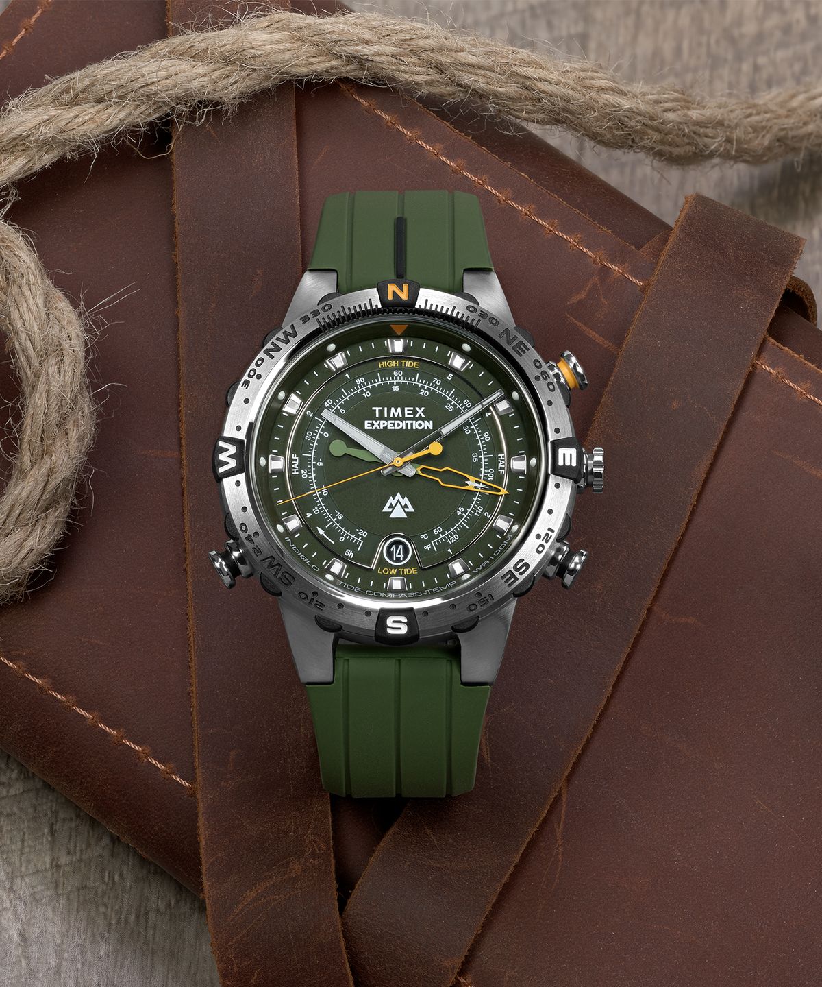 타이맥스(TIMEX) 익스페디션 조수 온도 나침반 탐험용 아웃도어시계 45mm