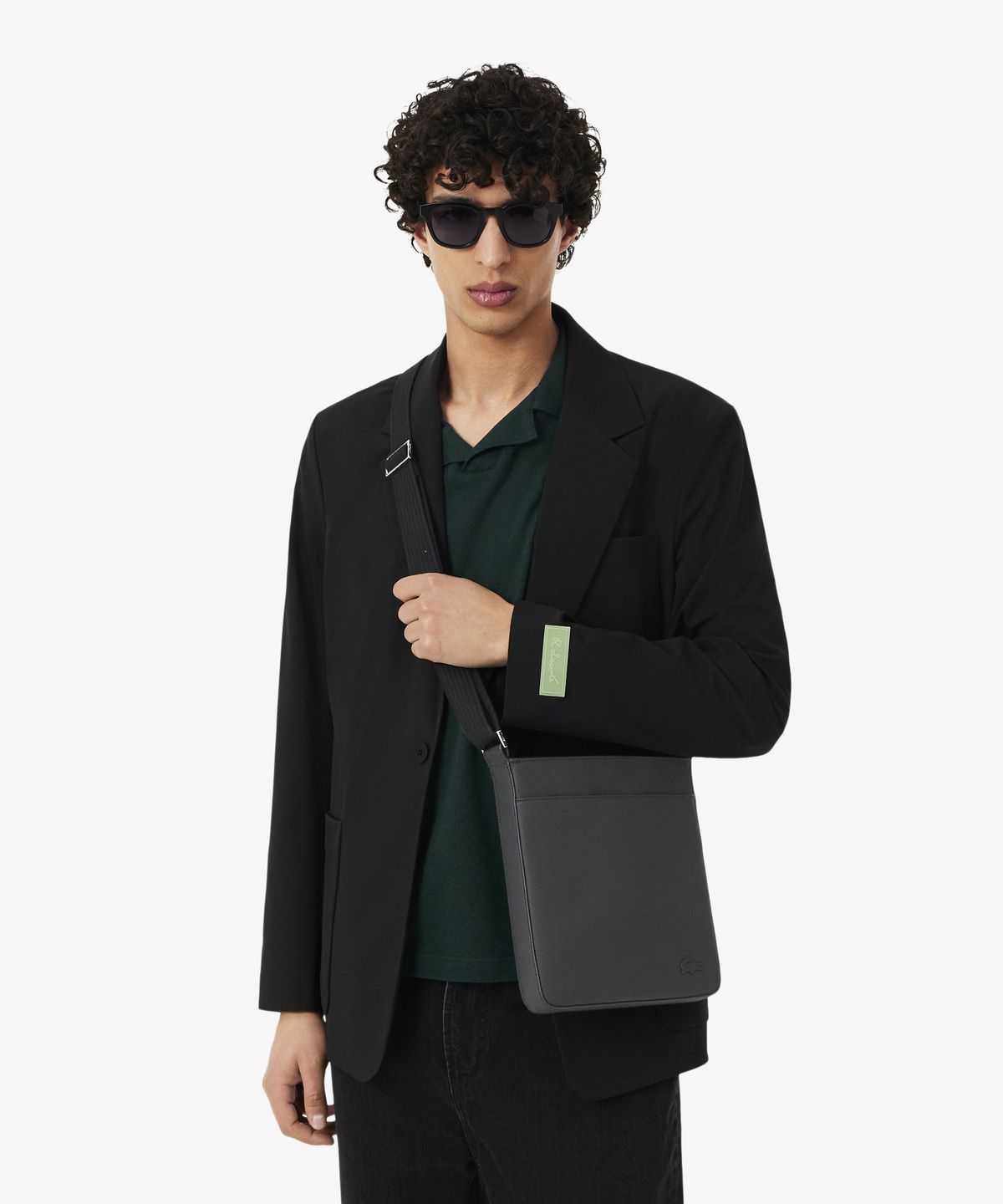 라코스테(LACOSTE) 남성 멘즈클래식 플랫 크로스백 NH5191H56G 000
