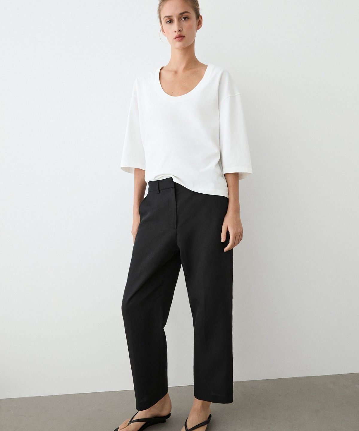 마시모두띠(MASSIMO DUTTI) 슬림 핏 카프리 팬츠