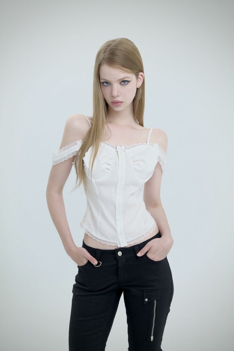 MUSINSA | 511VISION SWAN LACE RIBBON BLOUSE, WHITE